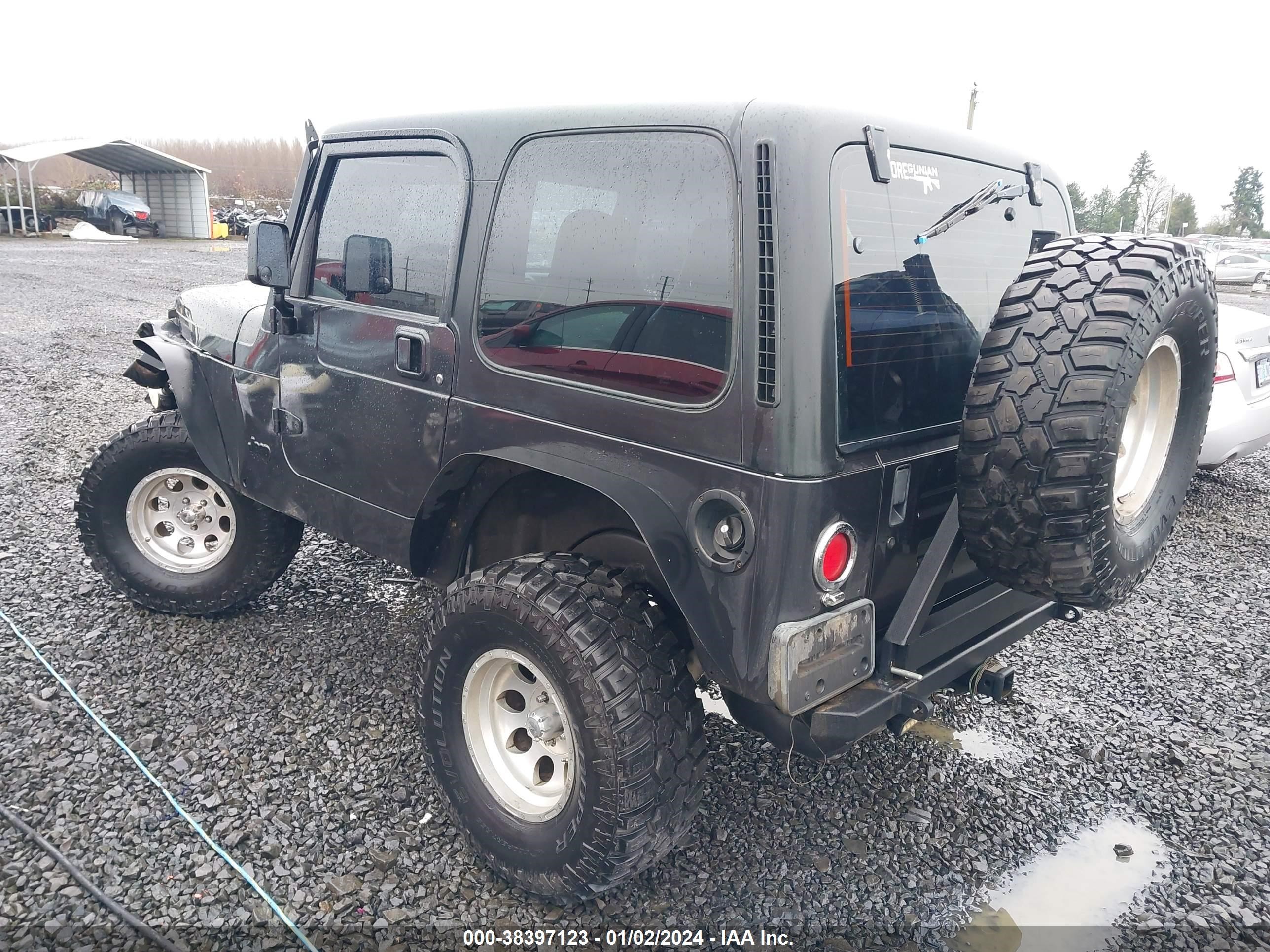 Photo 2 VIN: 1J4FA49S51P371581 - JEEP WRANGLER 