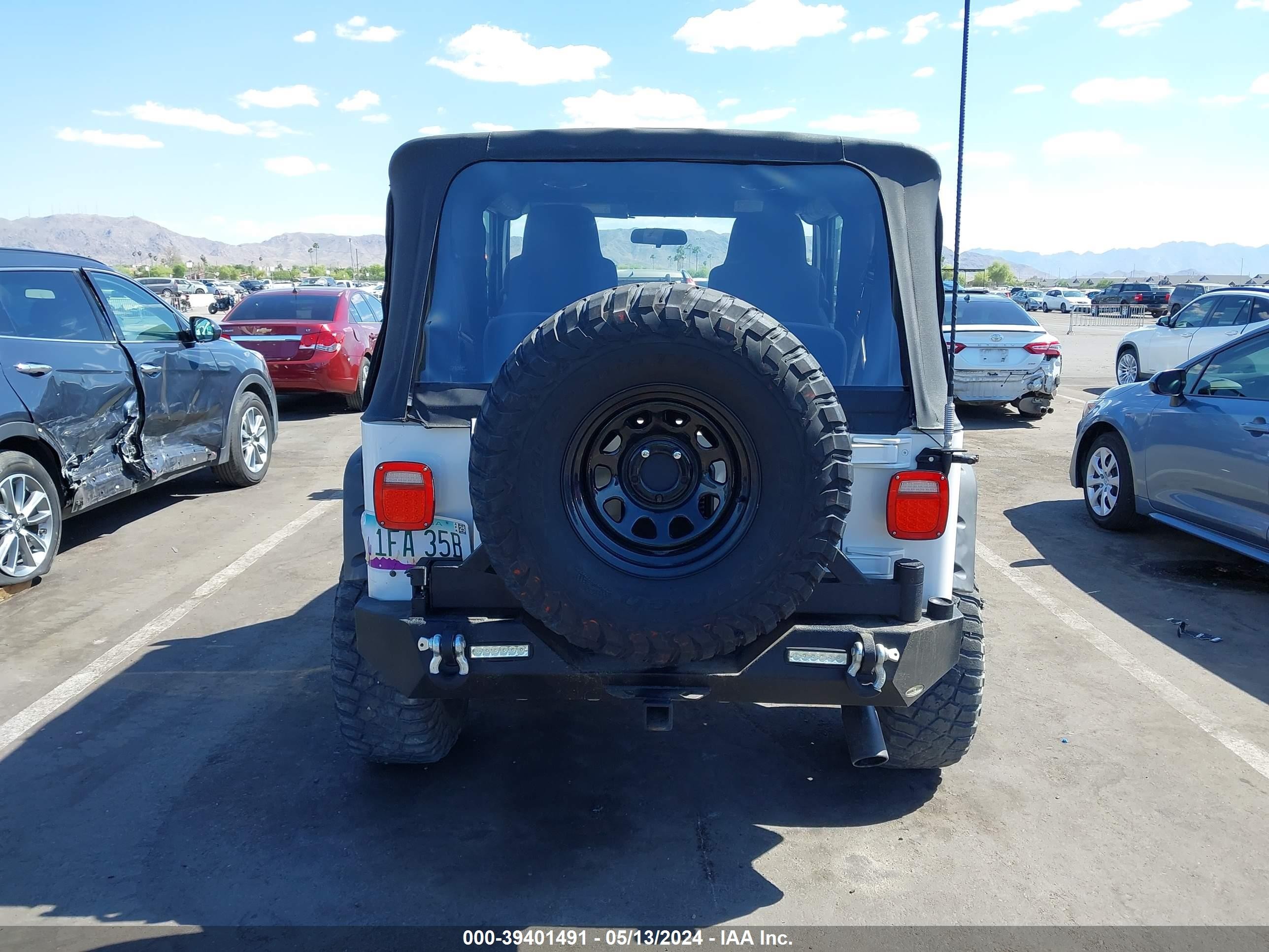 Photo 15 VIN: 1J4FA49S53P336672 - JEEP WRANGLER 