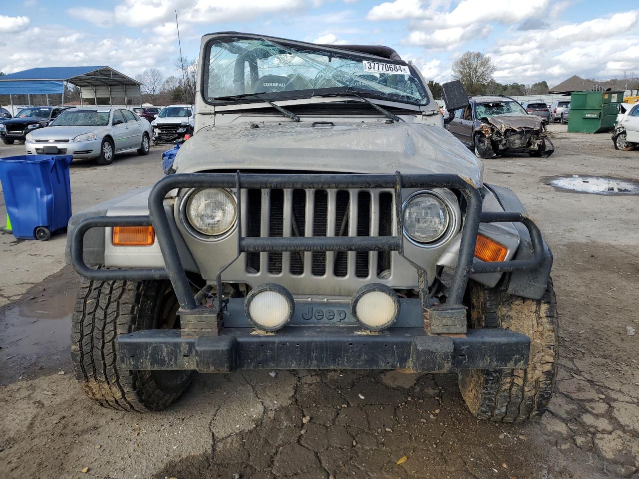 Photo 4 VIN: 1J4FA49S5YP785972 - JEEP WRANGLER 