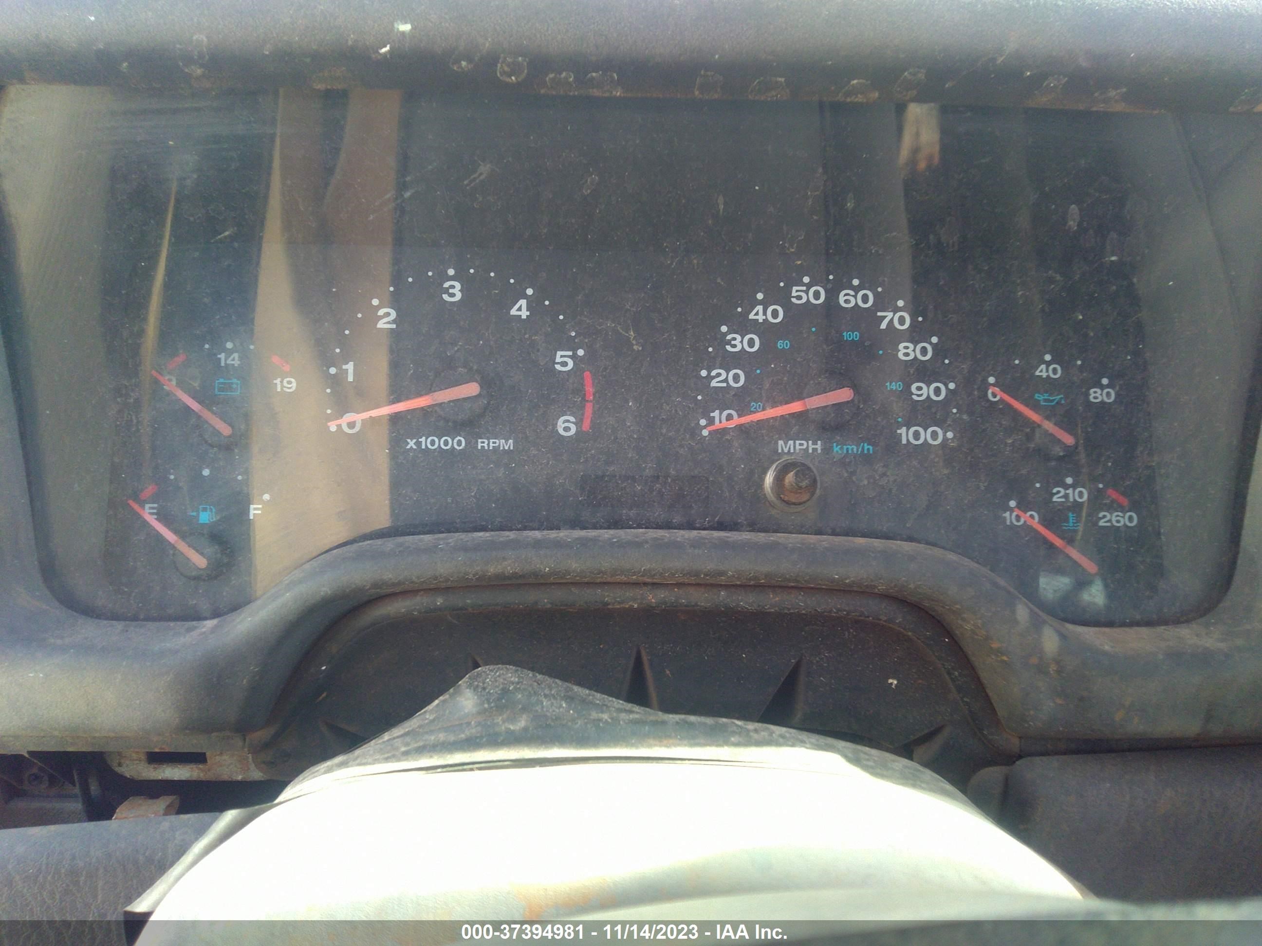 Photo 6 VIN: 1J4FA49S61P317934 - JEEP WRANGLER 