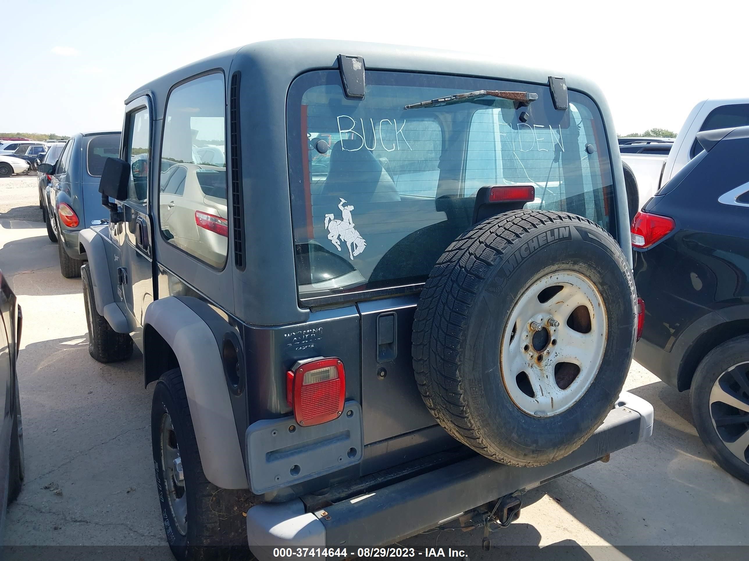 Photo 2 VIN: 1J4FA49S62P714271 - JEEP WRANGLER 