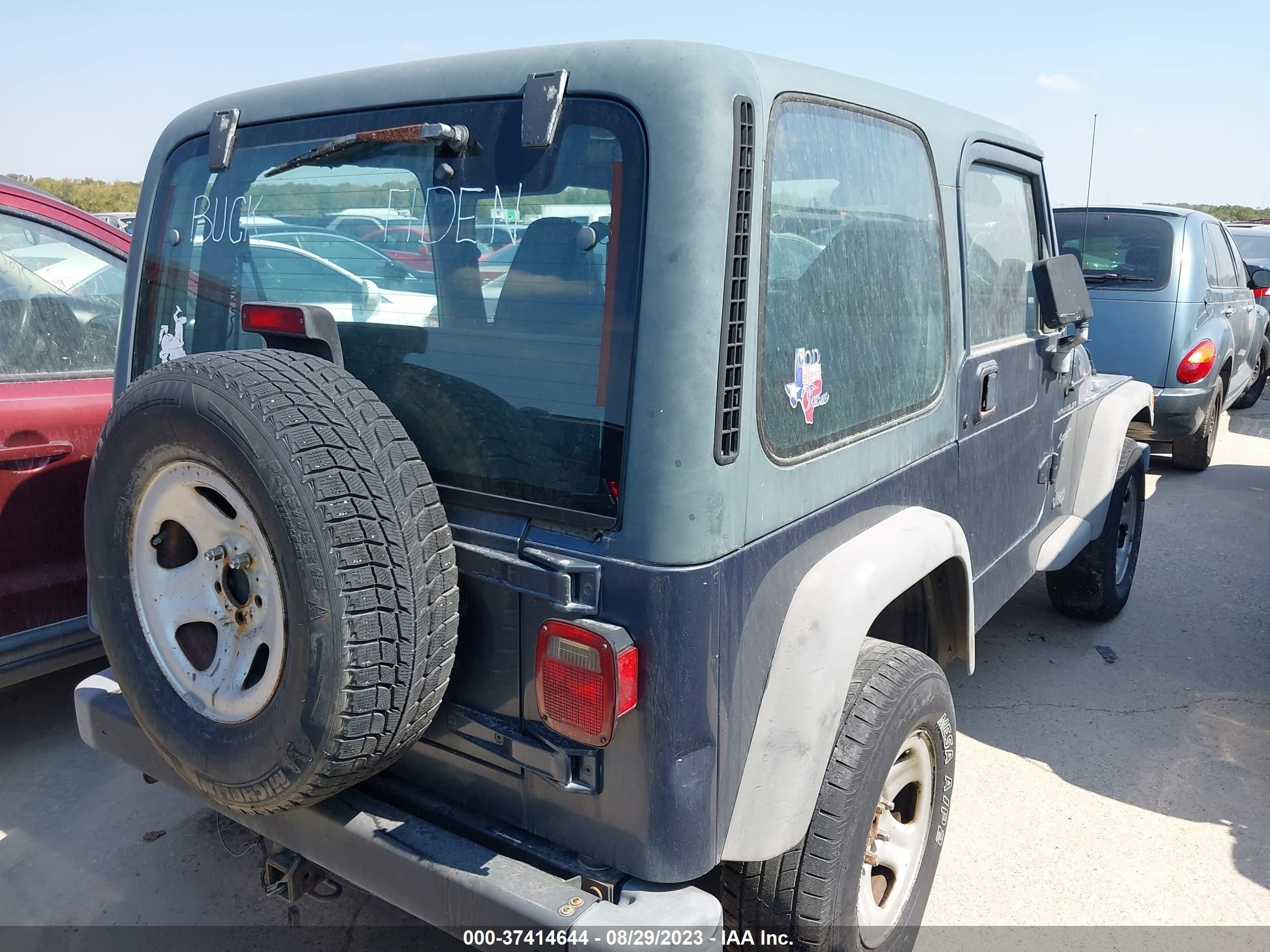 Photo 3 VIN: 1J4FA49S62P714271 - JEEP WRANGLER 