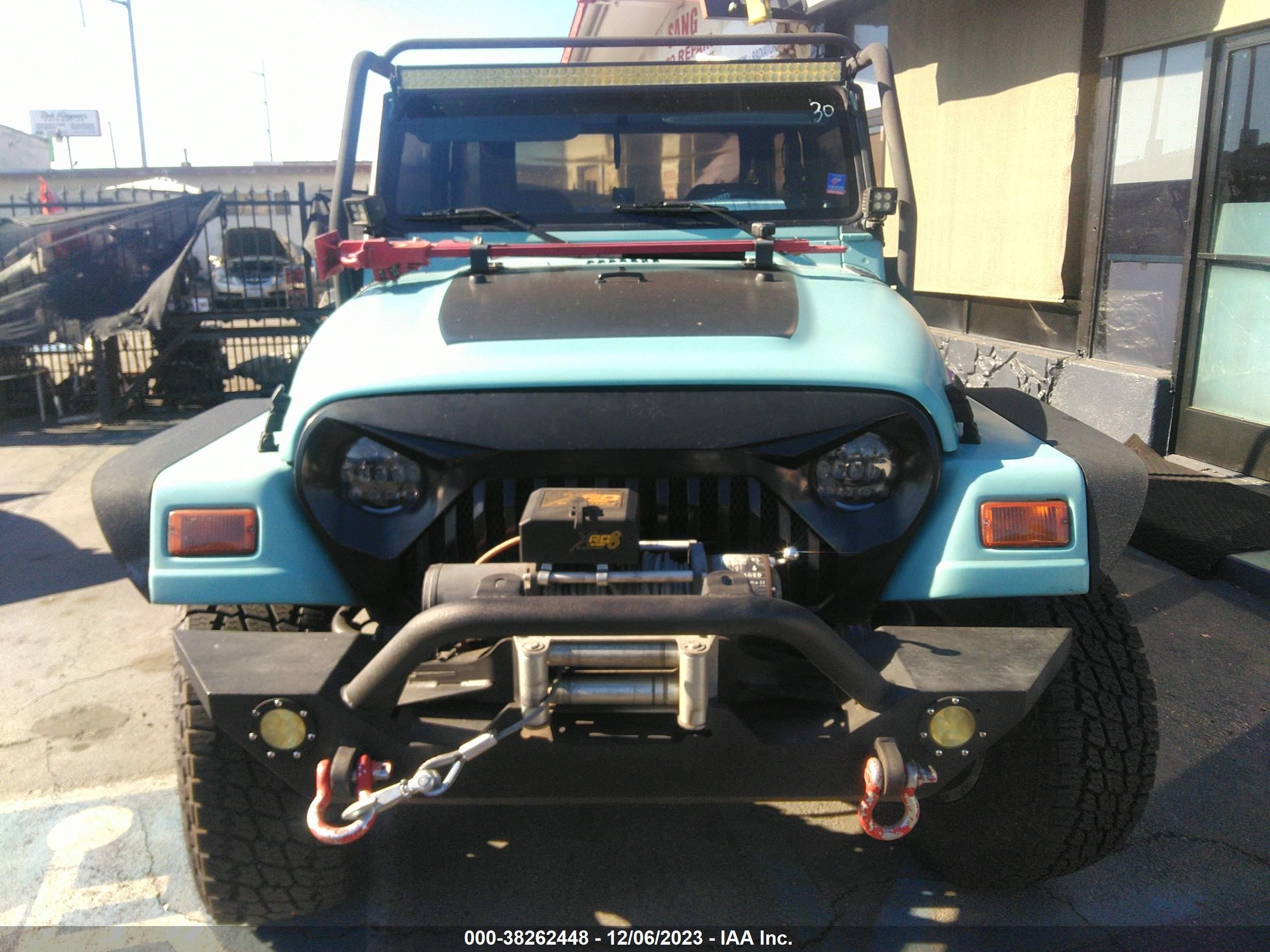 Photo 5 VIN: 1J4FA49S71P328263 - JEEP WRANGLER 