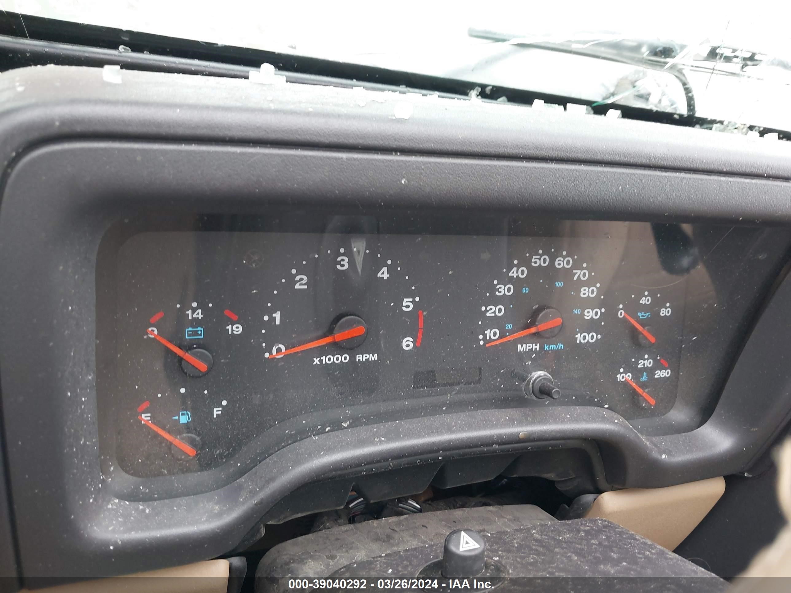 Photo 6 VIN: 1J4FA49S81P312475 - JEEP WRANGLER 