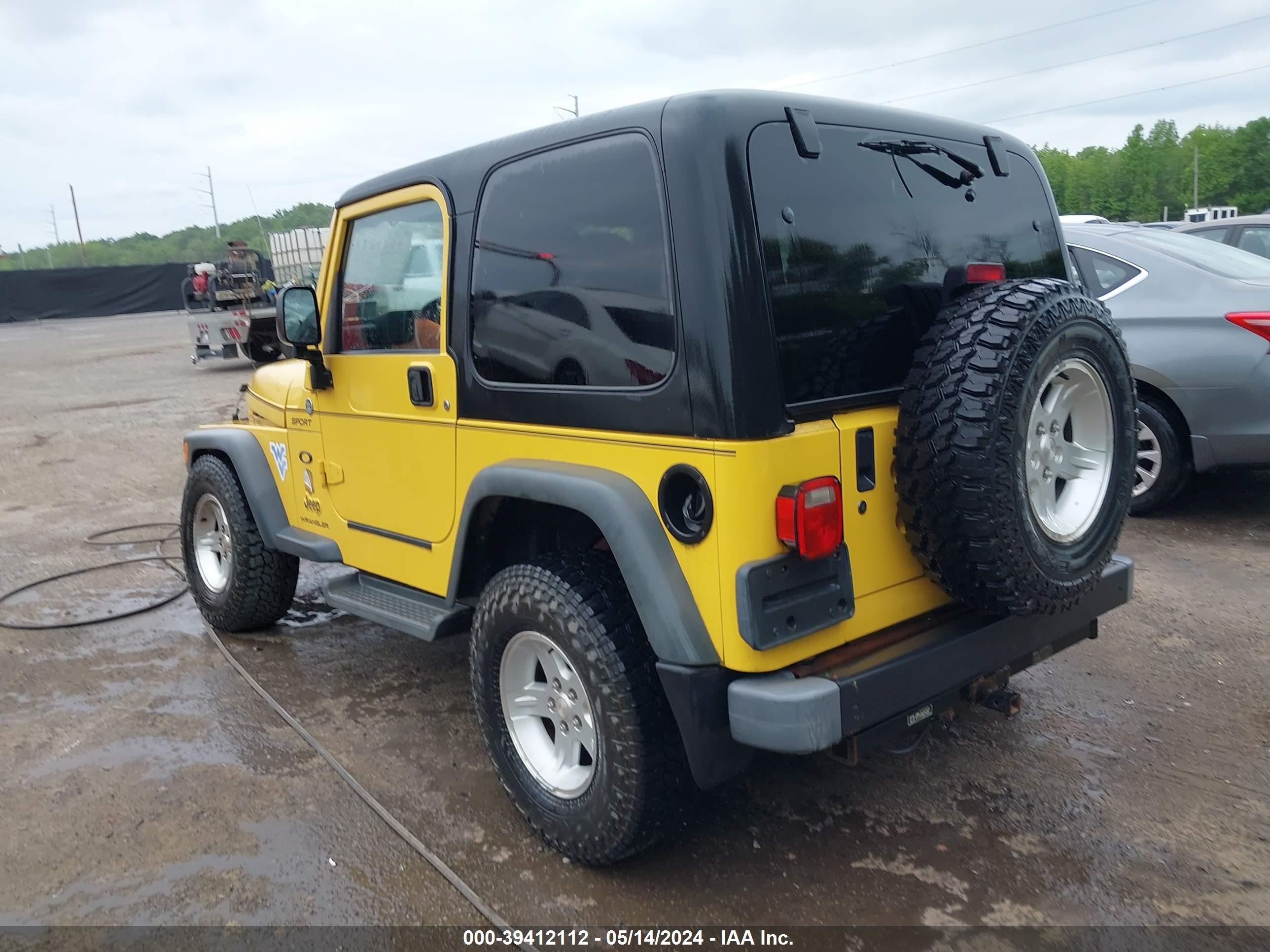 Photo 2 VIN: 1J4FA49S85P384475 - JEEP WRANGLER 