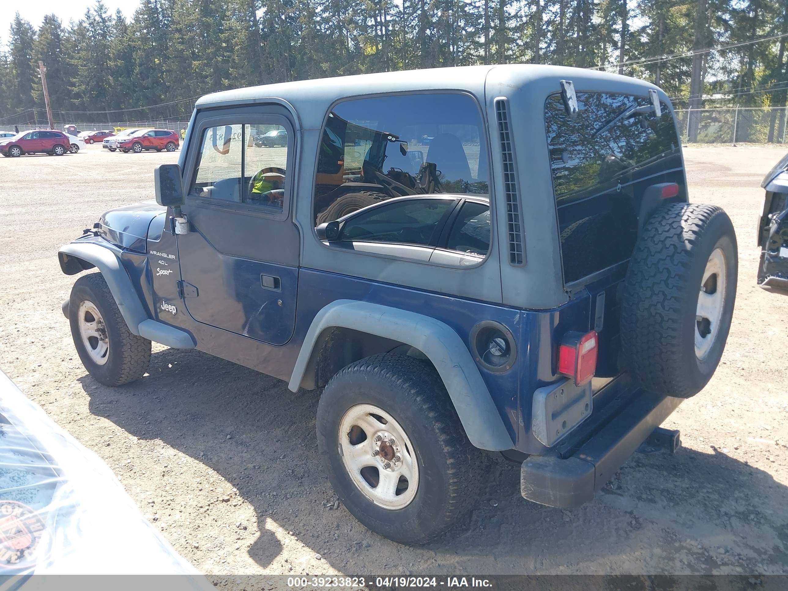 Photo 2 VIN: 1J4FA49S9YP712944 - JEEP WRANGLER 