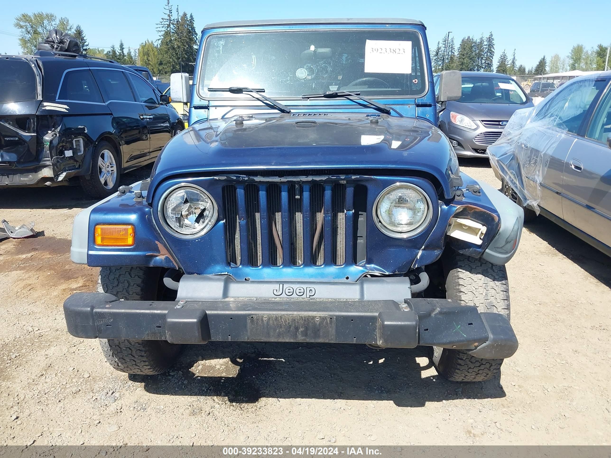 Photo 5 VIN: 1J4FA49S9YP712944 - JEEP WRANGLER 