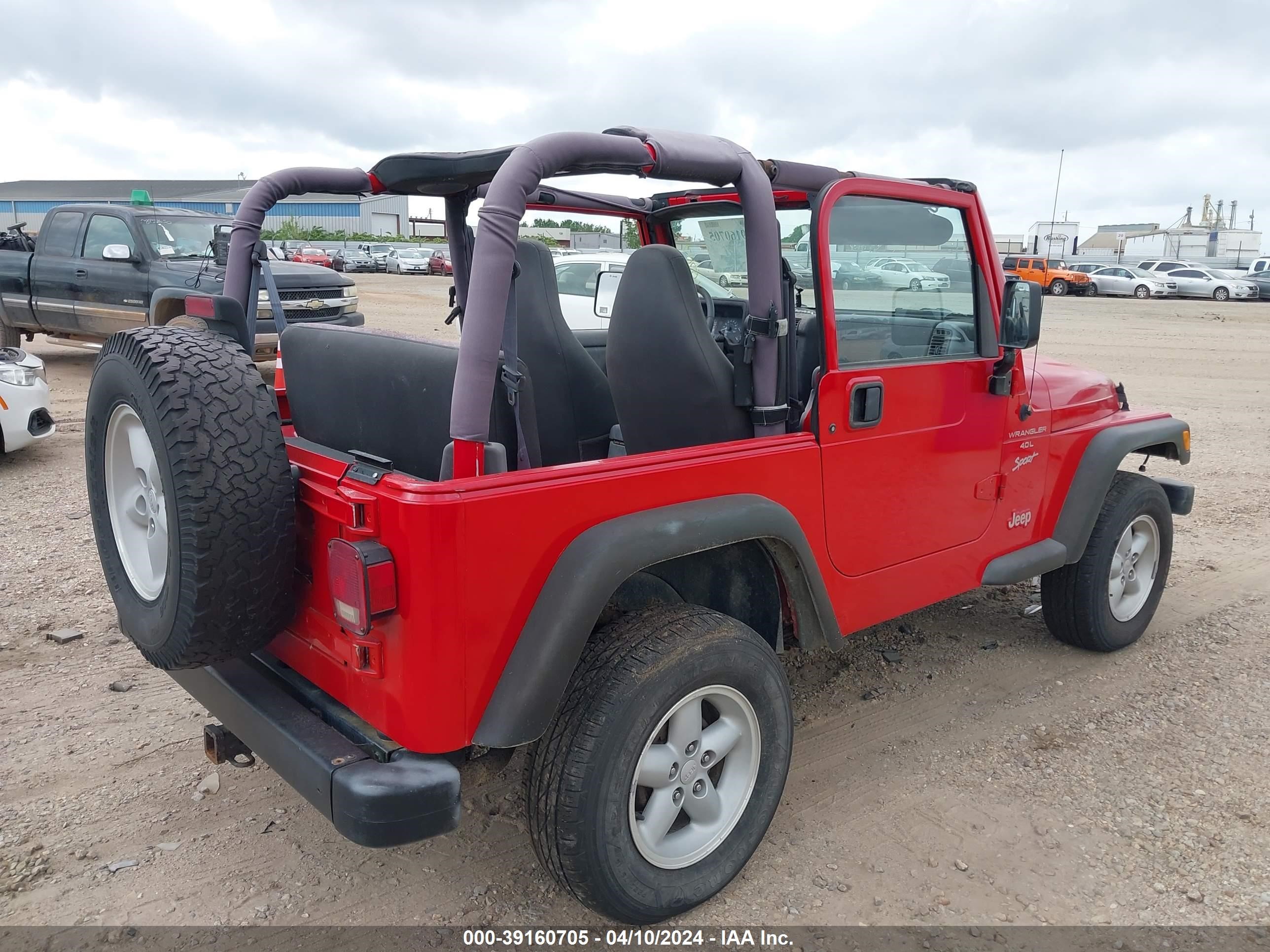 Photo 3 VIN: 1J4FA49S9YP773775 - JEEP WRANGLER 