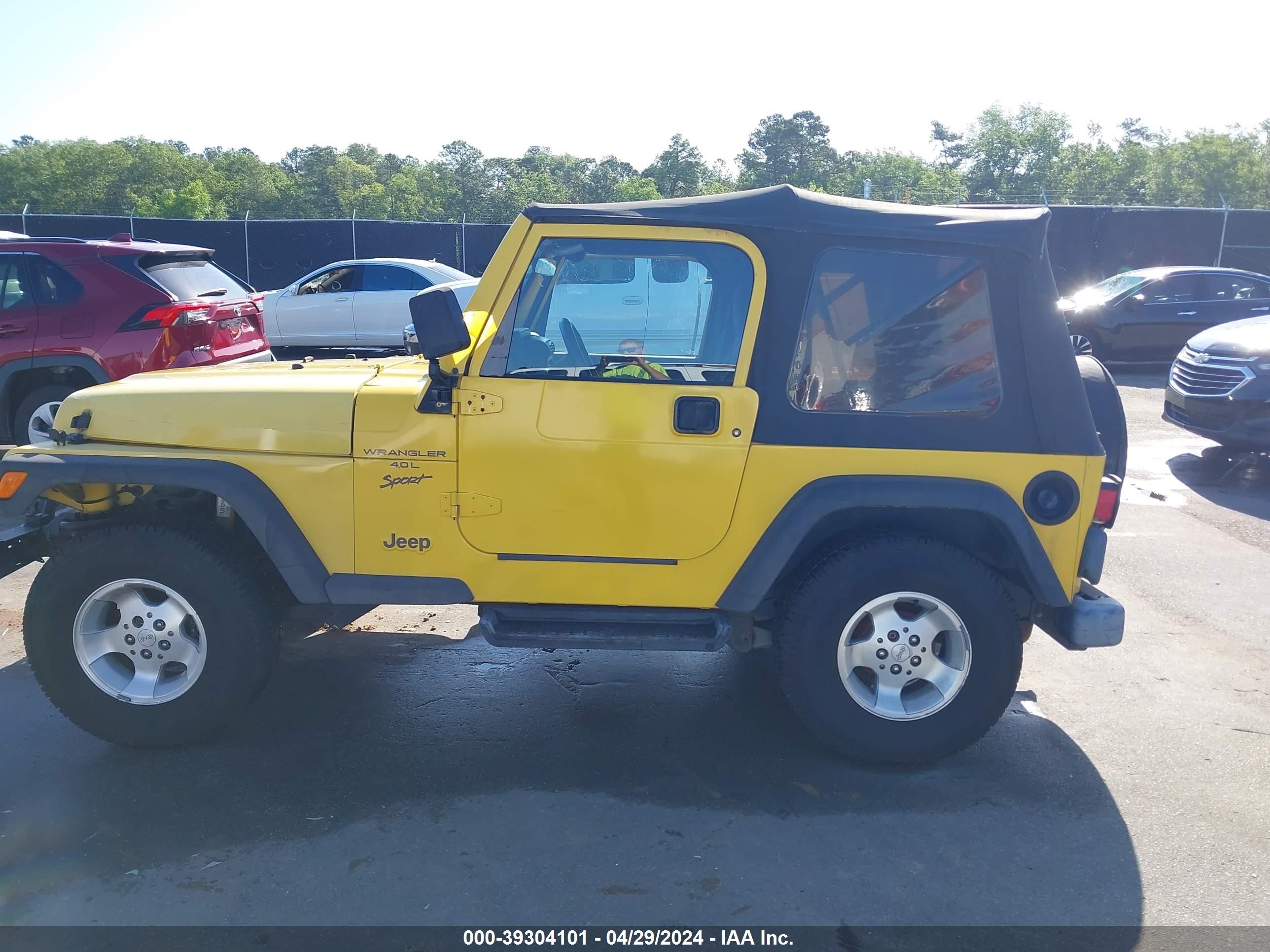 Photo 14 VIN: 1J4FA49SX1P353755 - JEEP WRANGLER 