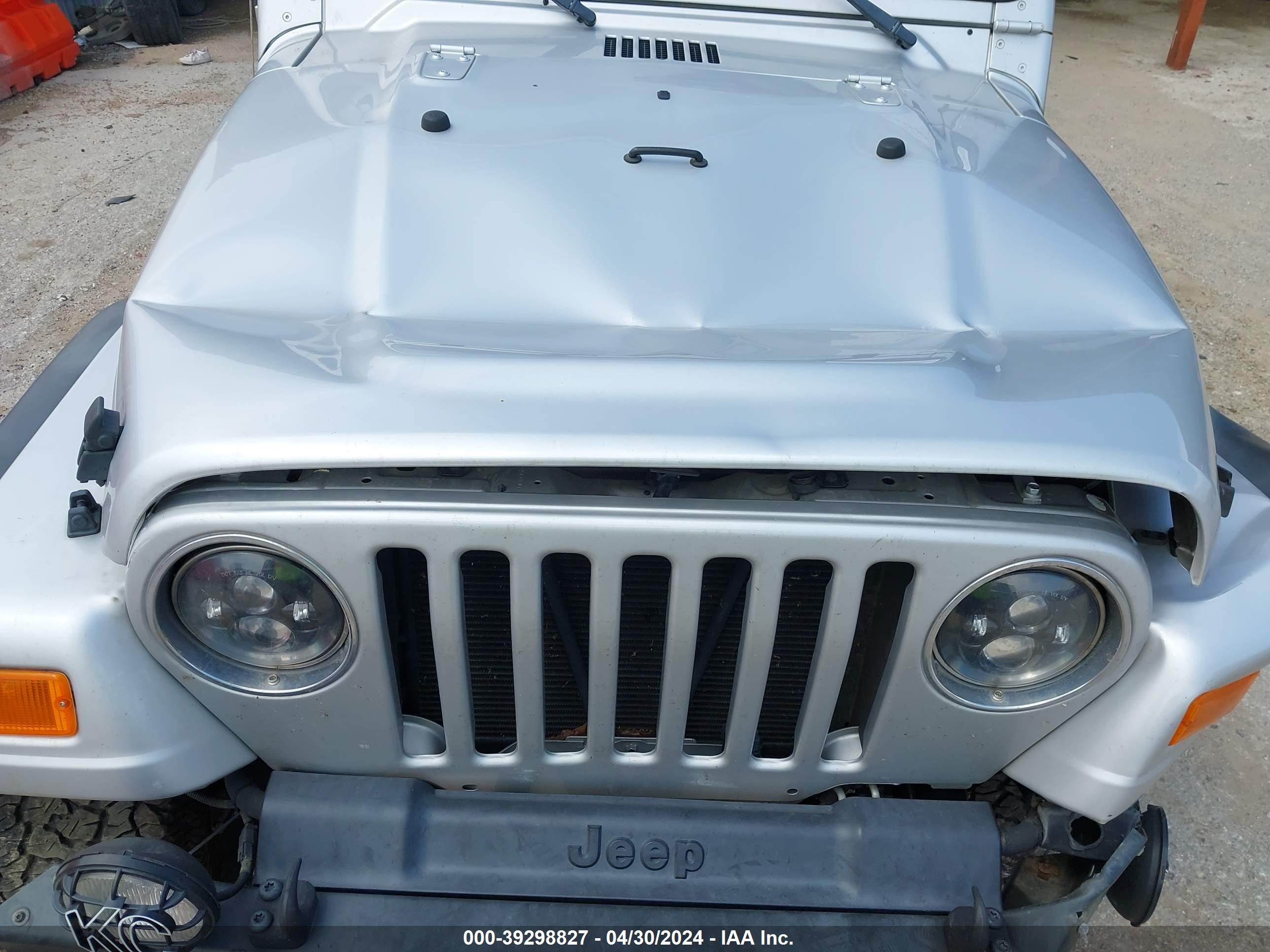 Photo 5 VIN: 1J4FA49SX3P311234 - JEEP WRANGLER 