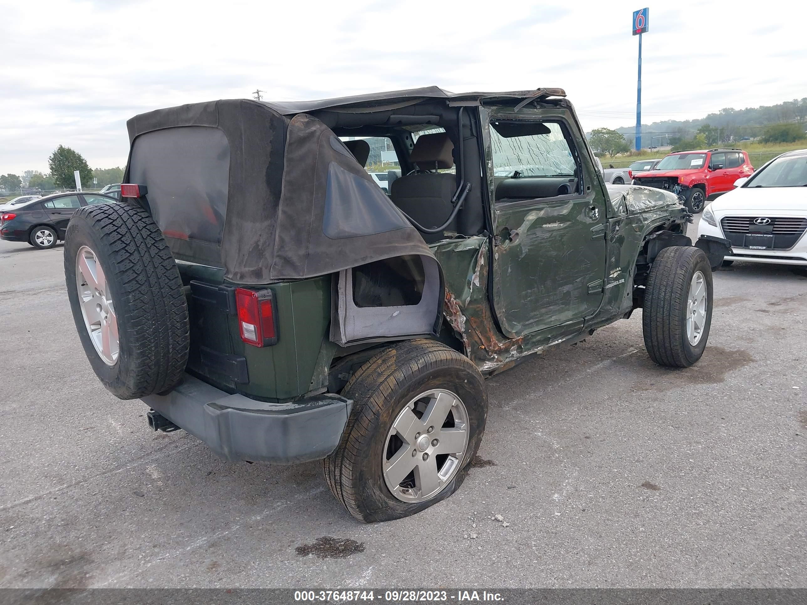 Photo 3 VIN: 1J4FA54137L225832 - JEEP WRANGLER 