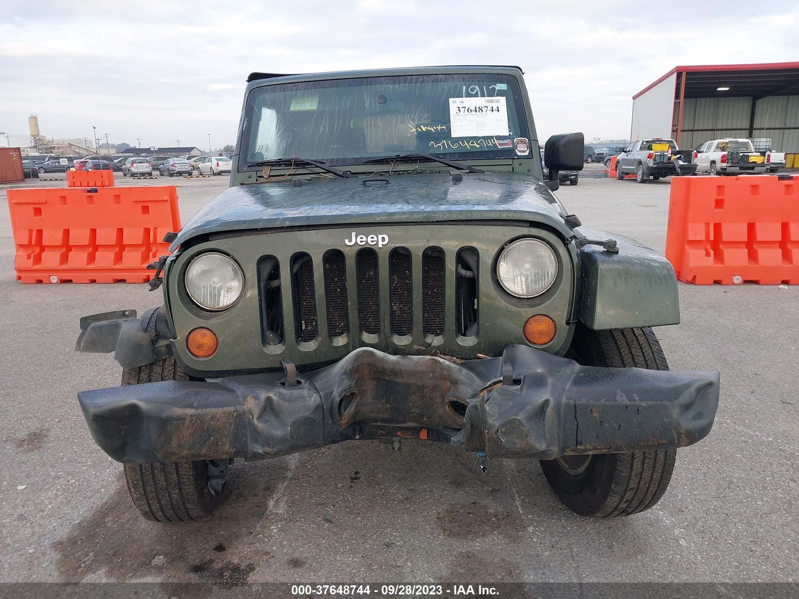 Photo 5 VIN: 1J4FA54137L225832 - JEEP WRANGLER 