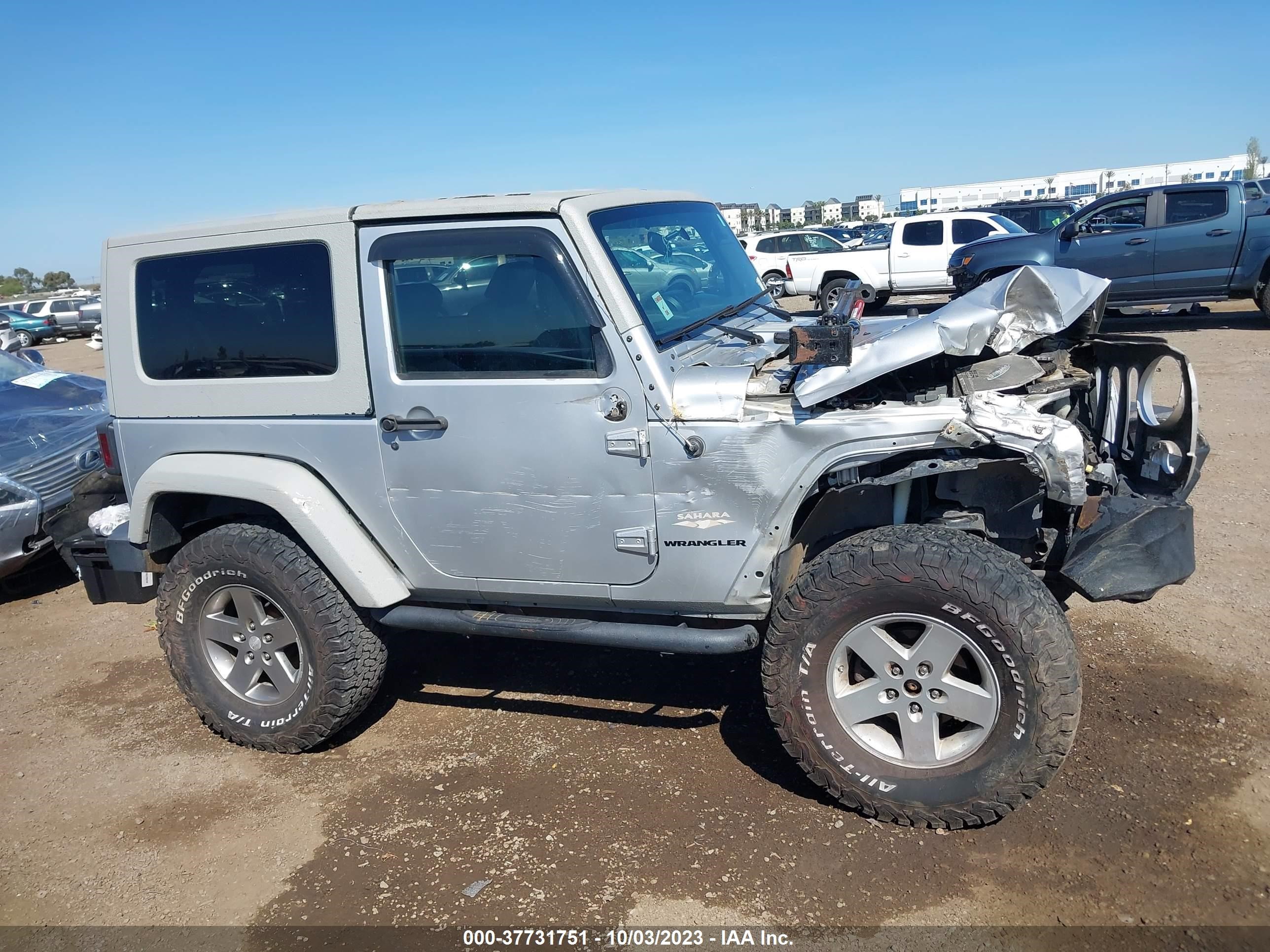 Photo 13 VIN: 1J4FA54147L184014 - JEEP WRANGLER 