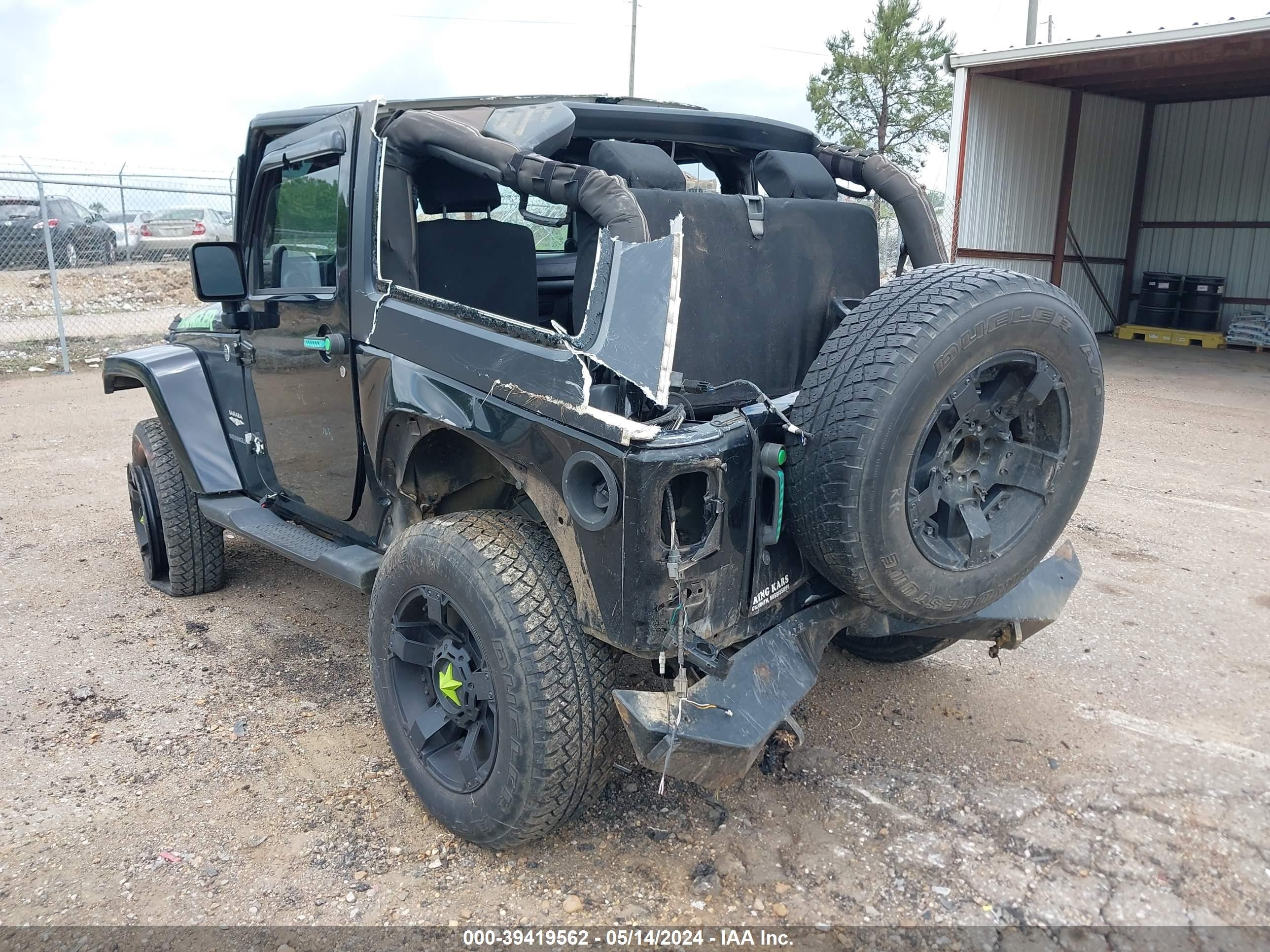 Photo 2 VIN: 1J4FA54188L519812 - JEEP WRANGLER 