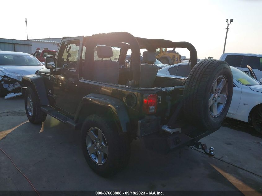 Photo 2 VIN: 1J4FA54198L596964 - JEEP WRANGLER 