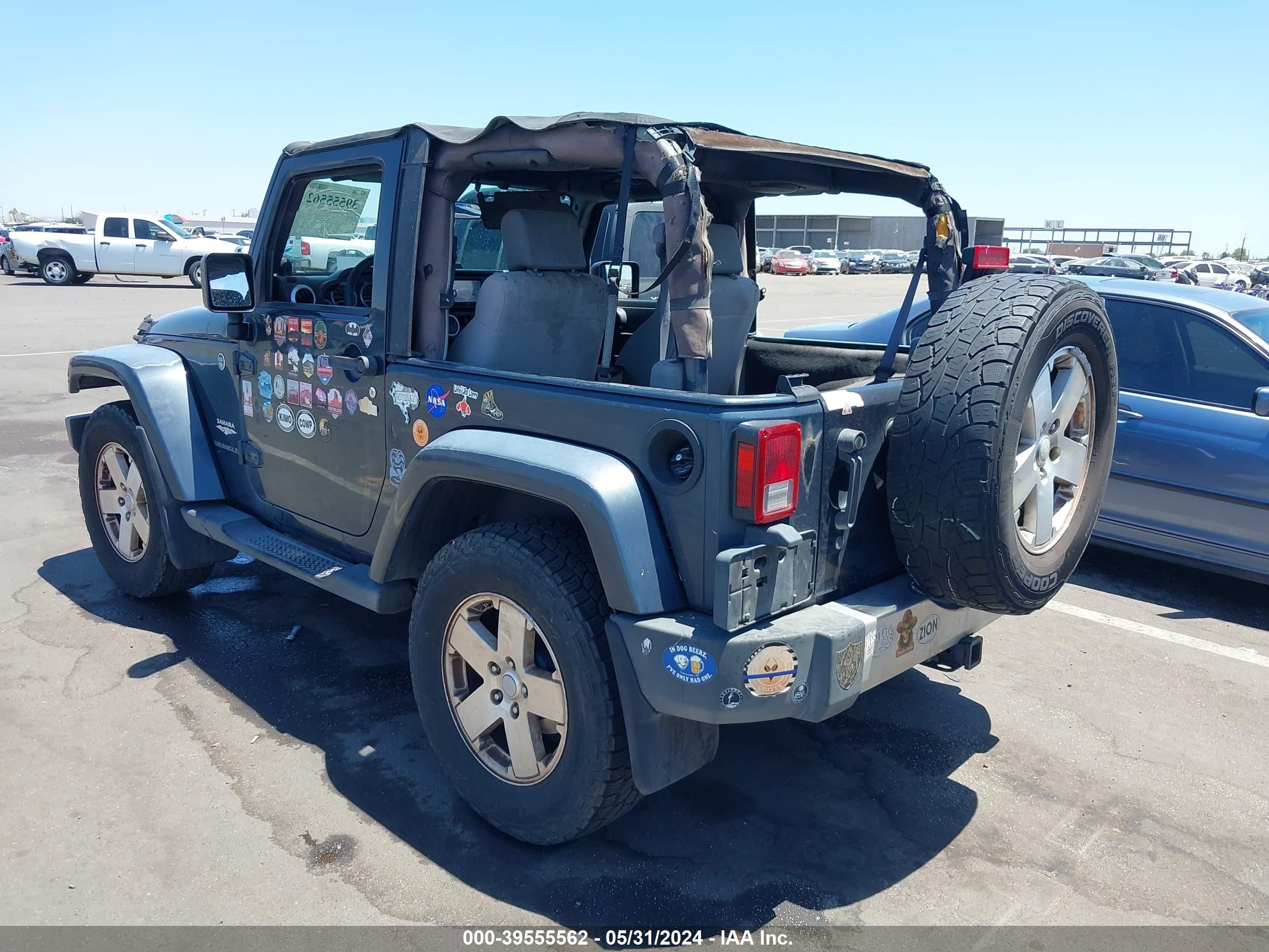 Photo 2 VIN: 1J4FA541X8L565013 - JEEP WRANGLER 