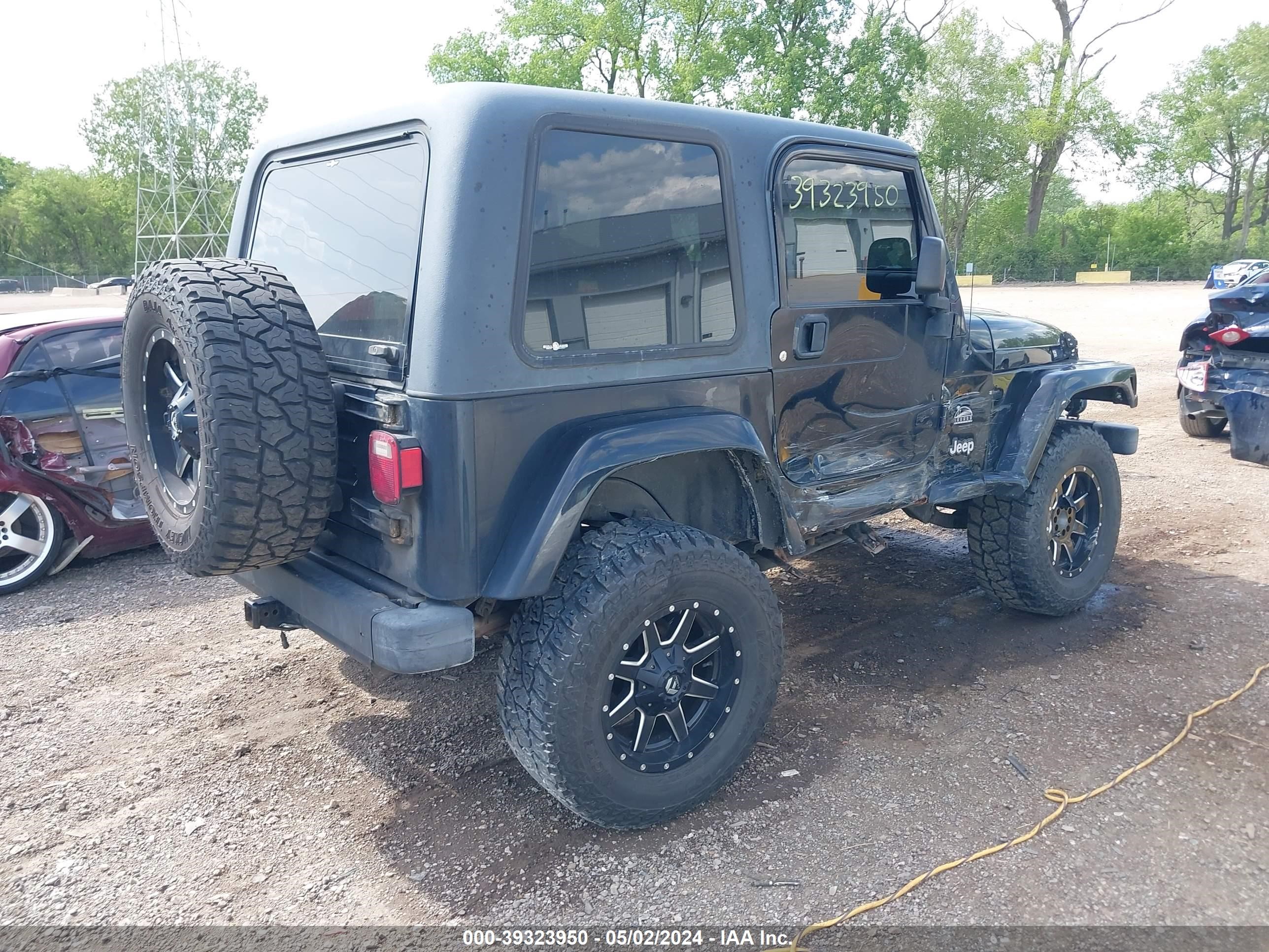 Photo 3 VIN: 1J4FA59S13P323391 - JEEP WRANGLER 