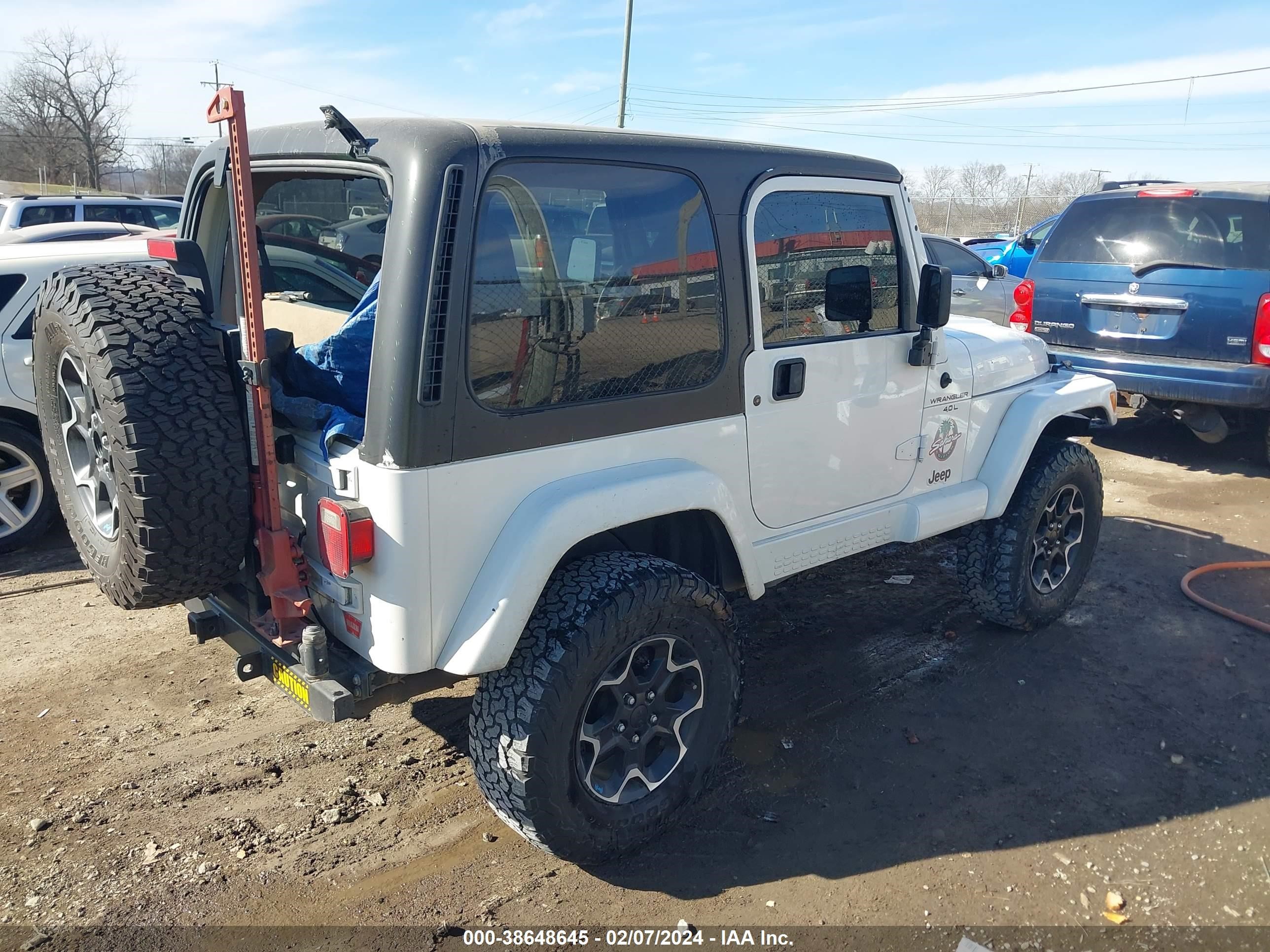 Photo 3 VIN: 1J4FA59S22P727606 - JEEP WRANGLER 