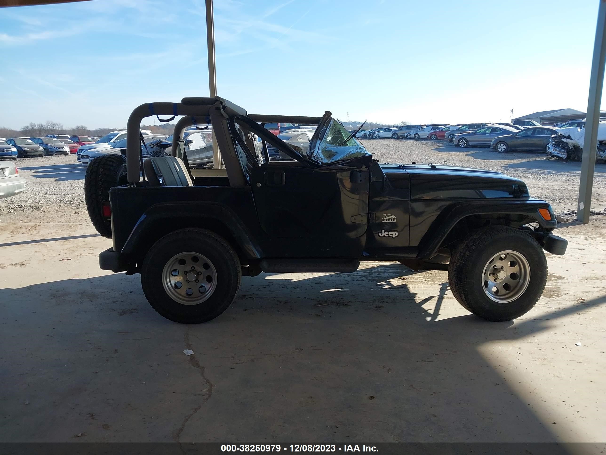 Photo 12 VIN: 1J4FA59S24P725616 - JEEP WRANGLER 