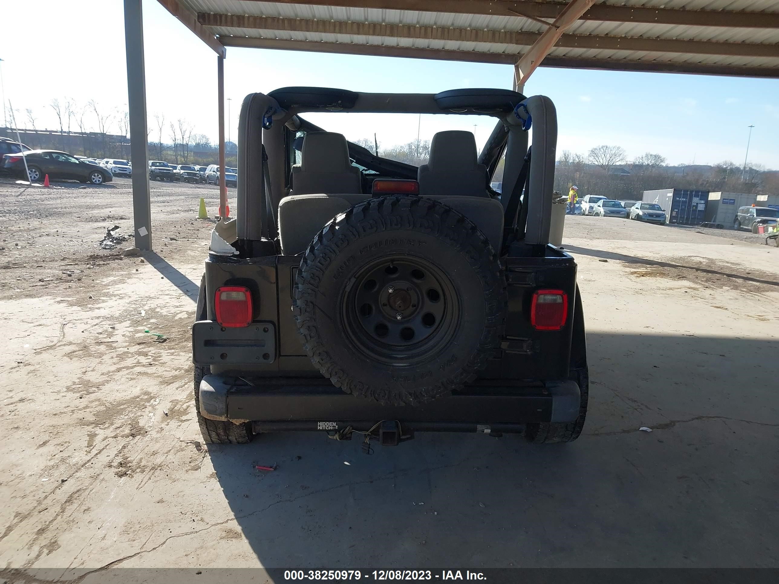 Photo 15 VIN: 1J4FA59S24P725616 - JEEP WRANGLER 