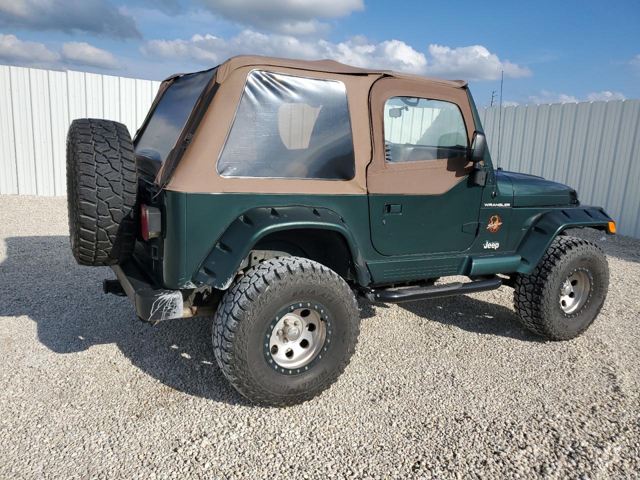 Photo 2 VIN: 1J4FA59S7YP721373 - JEEP WRANGLER 