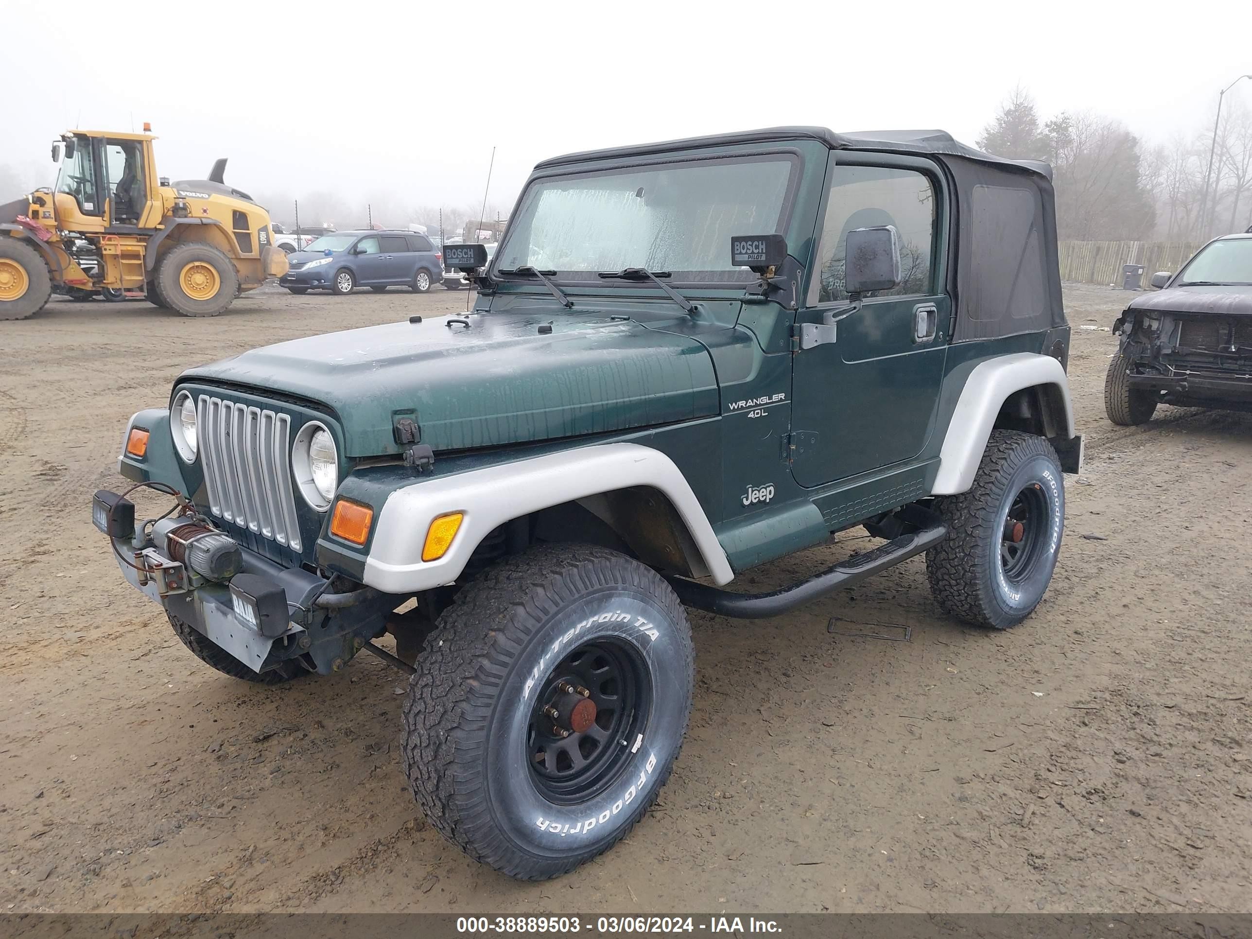 Photo 1 VIN: 1J4FA59S7YP750730 - JEEP WRANGLER 