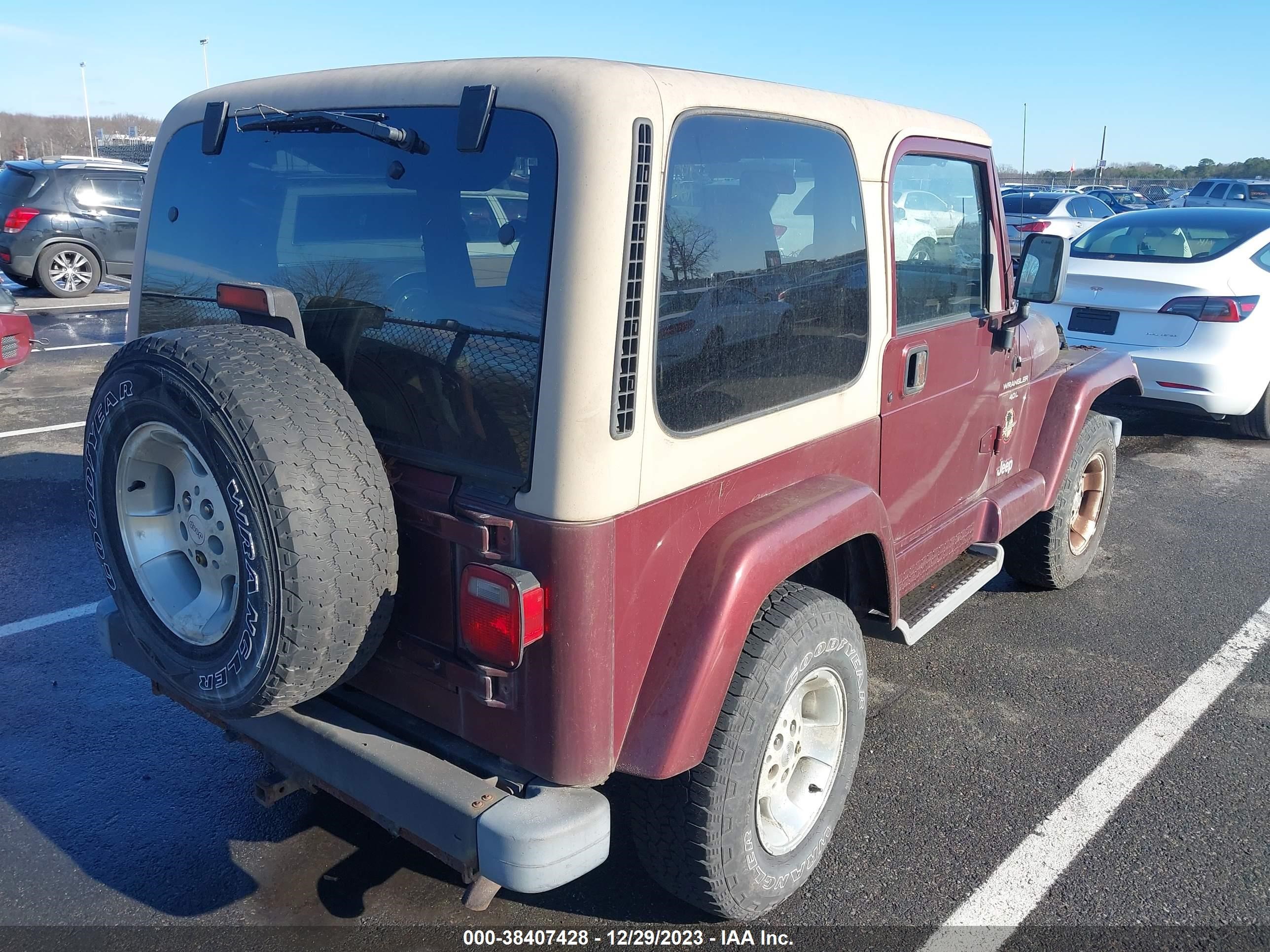 Photo 3 VIN: 1J4FA59SX1P347802 - JEEP WRANGLER 