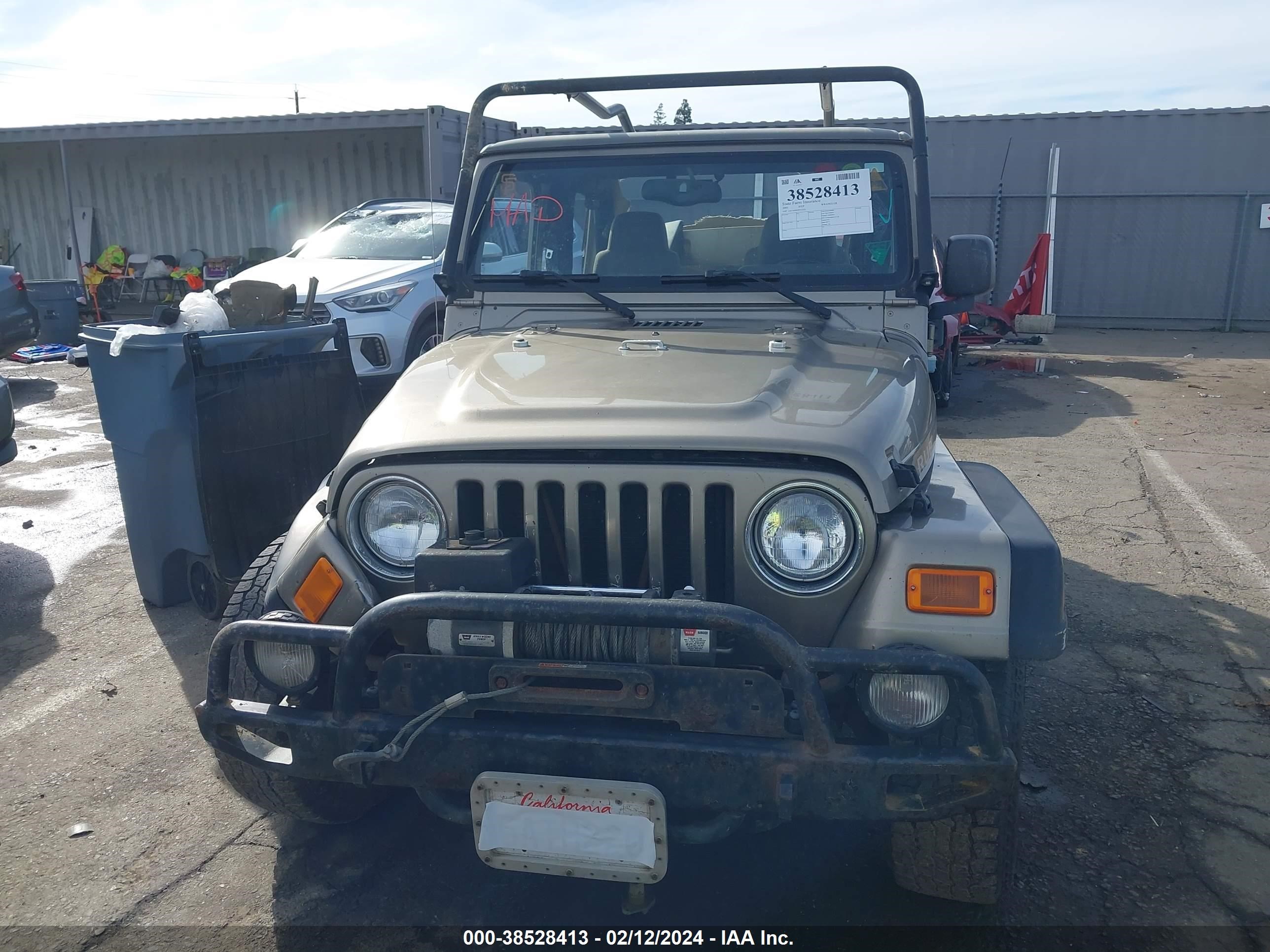 Photo 11 VIN: 1J4FA69S03P332525 - JEEP WRANGLER 