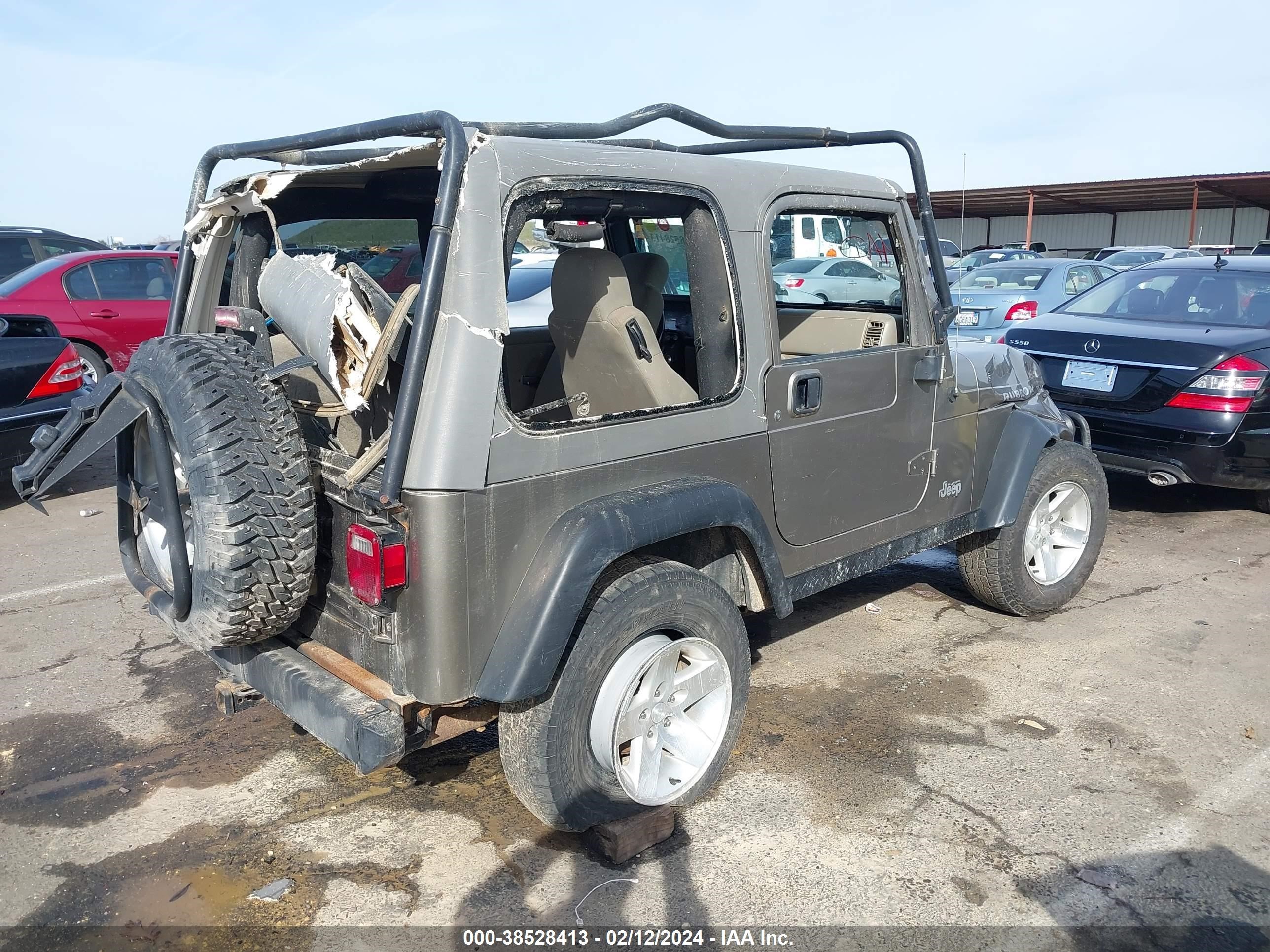 Photo 3 VIN: 1J4FA69S03P332525 - JEEP WRANGLER 