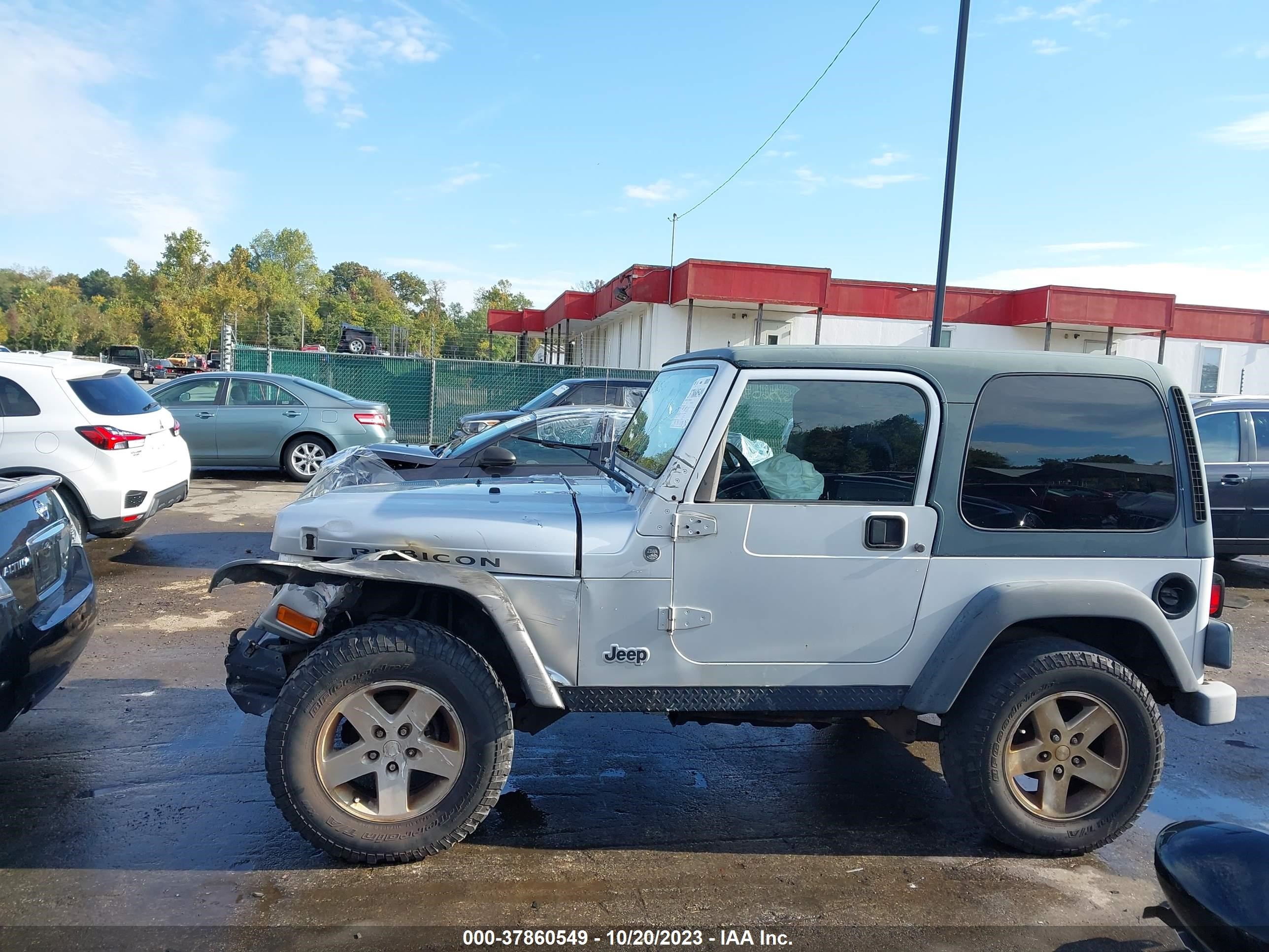 Photo 13 VIN: 1J4FA69S55P314931 - JEEP WRANGLER 