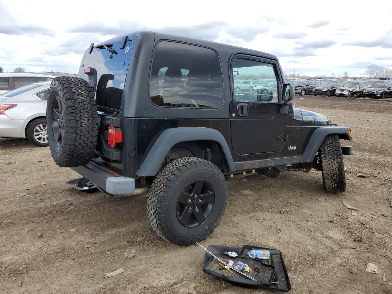 Photo 2 VIN: 1J4FA69S66P710187 - JEEP WRANGLER 