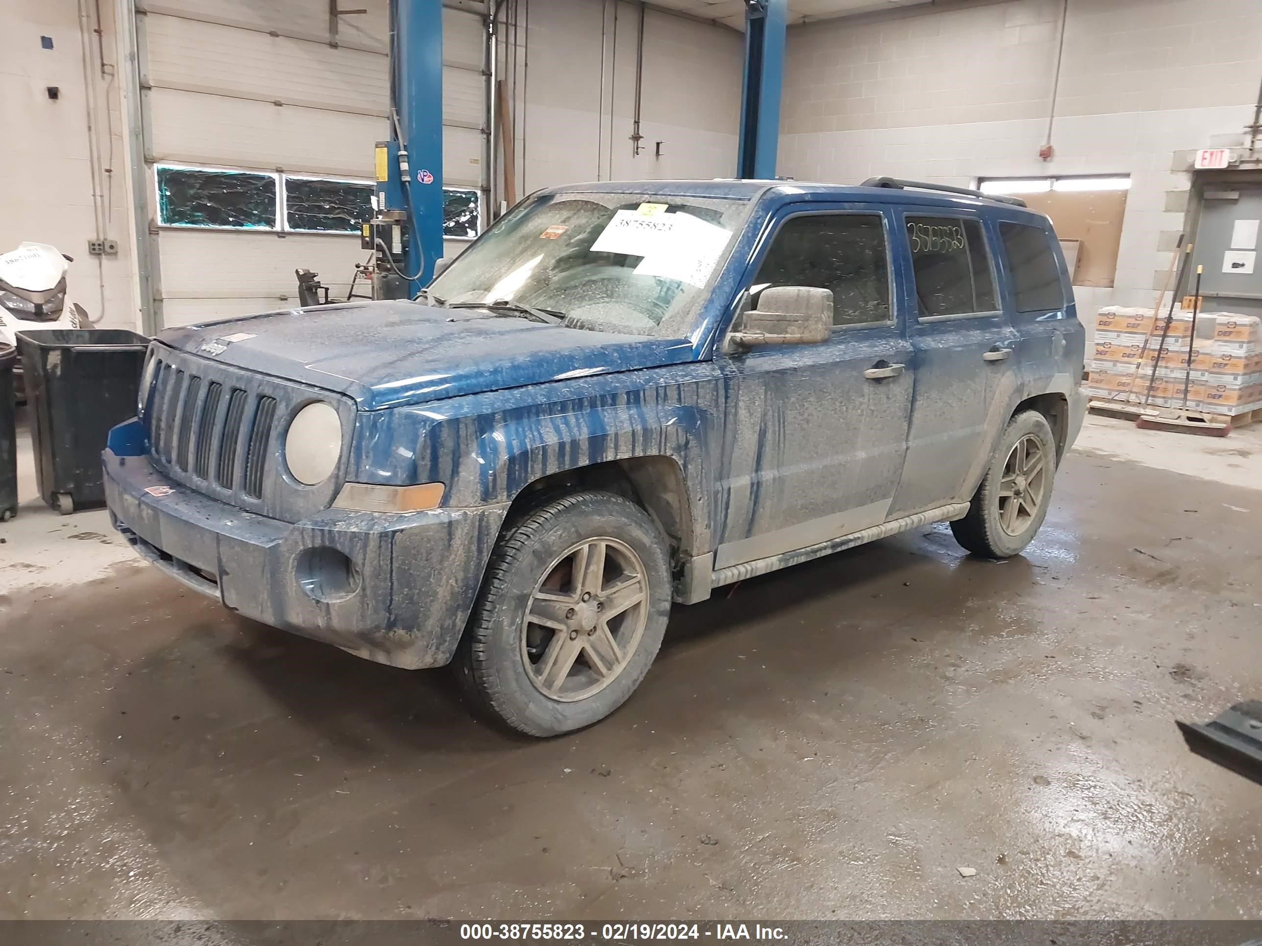 Photo 1 VIN: 1J4FF28B29D118061 - JEEP LIBERTY (PATRIOT) 