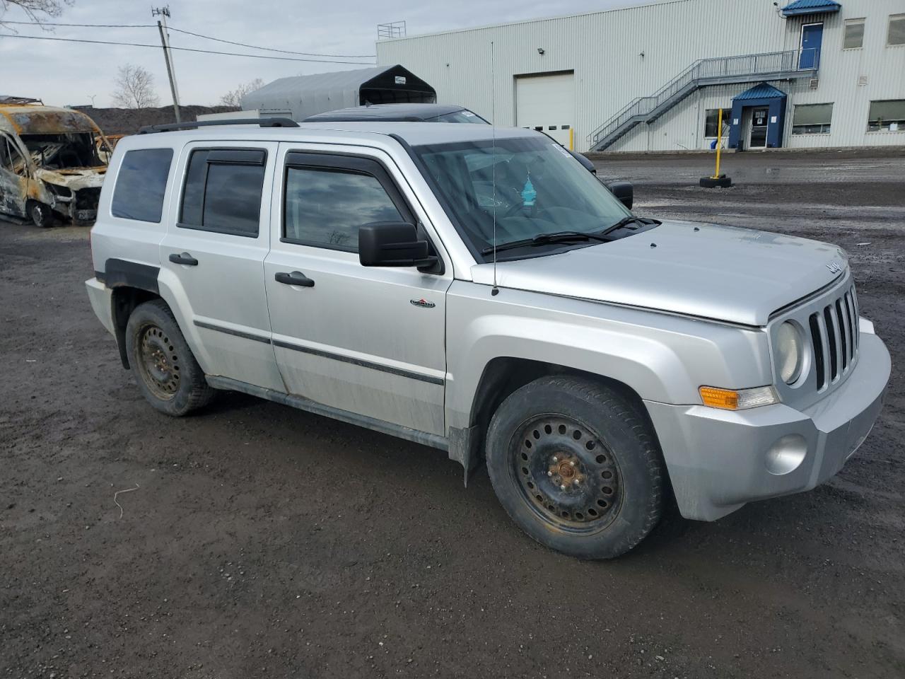 Photo 3 VIN: 1J4FF28B49D248925 - JEEP LIBERTY (PATRIOT) 