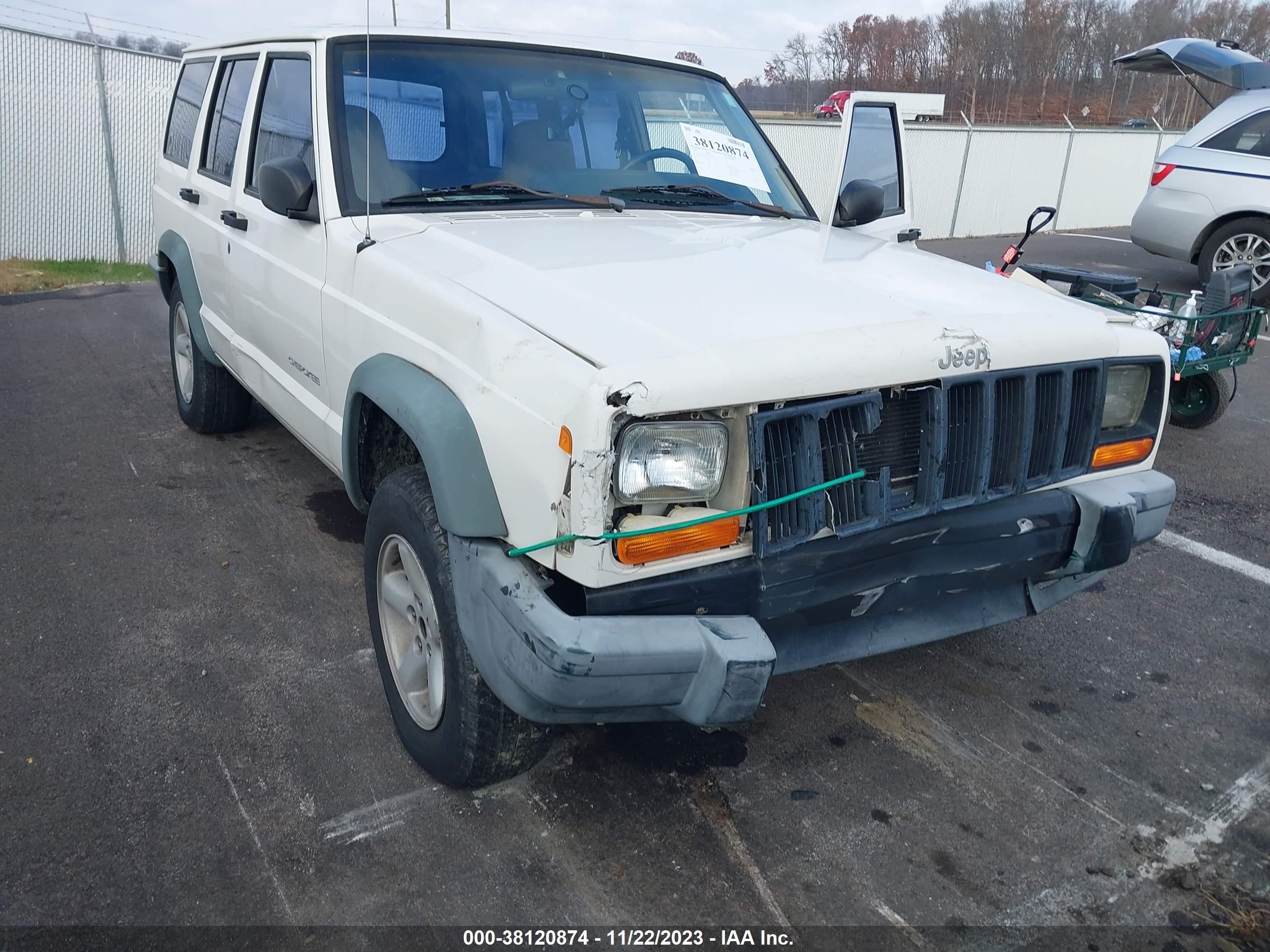 Photo 5 VIN: 1J4FF28S6XL618470 - JEEP CHEROKEE 