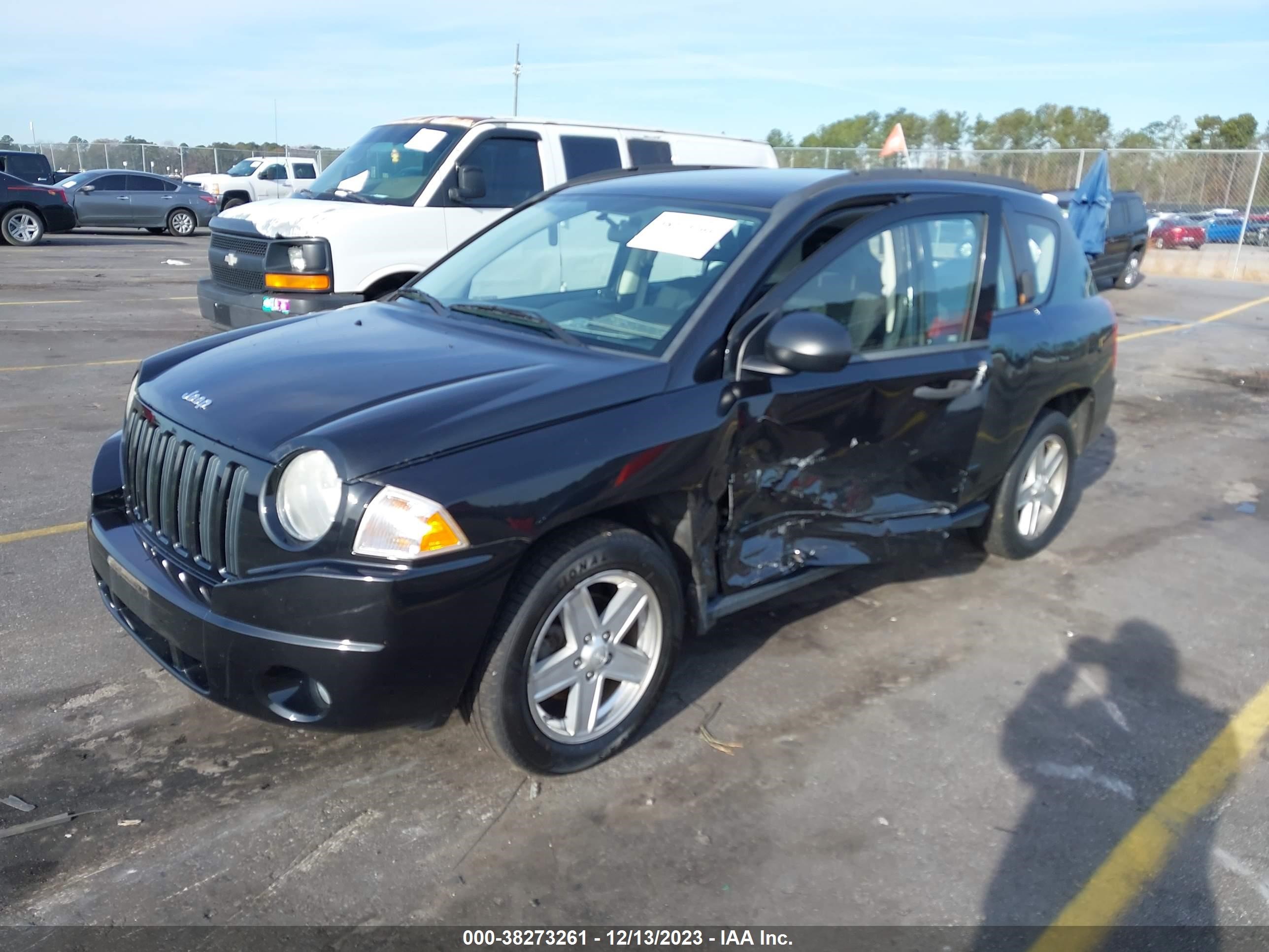 Photo 1 VIN: 1J4FF47B09D137480 - JEEP COMPASS 