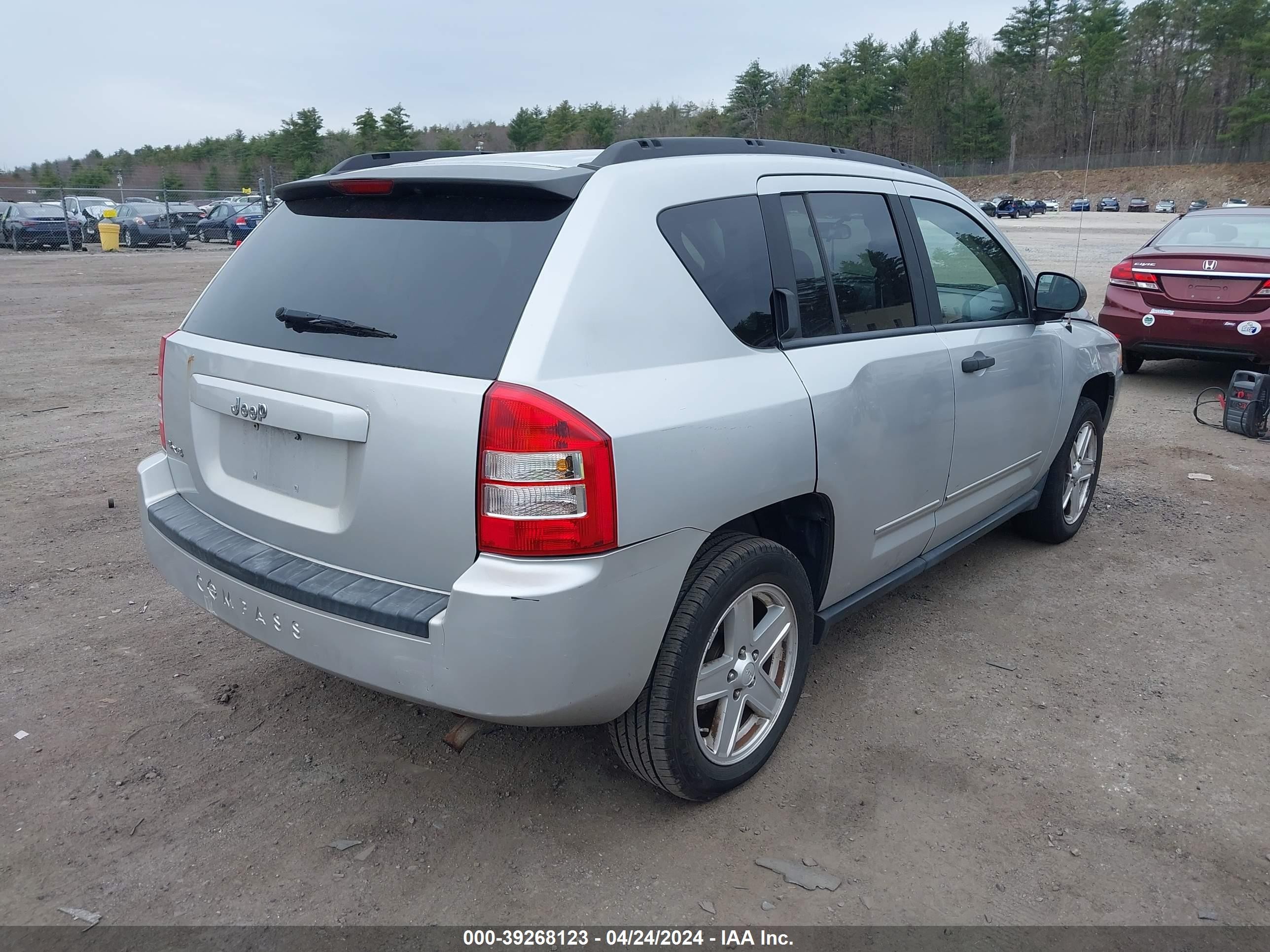 Photo 3 VIN: 1J4FF47B29D176748 - JEEP COMPASS 