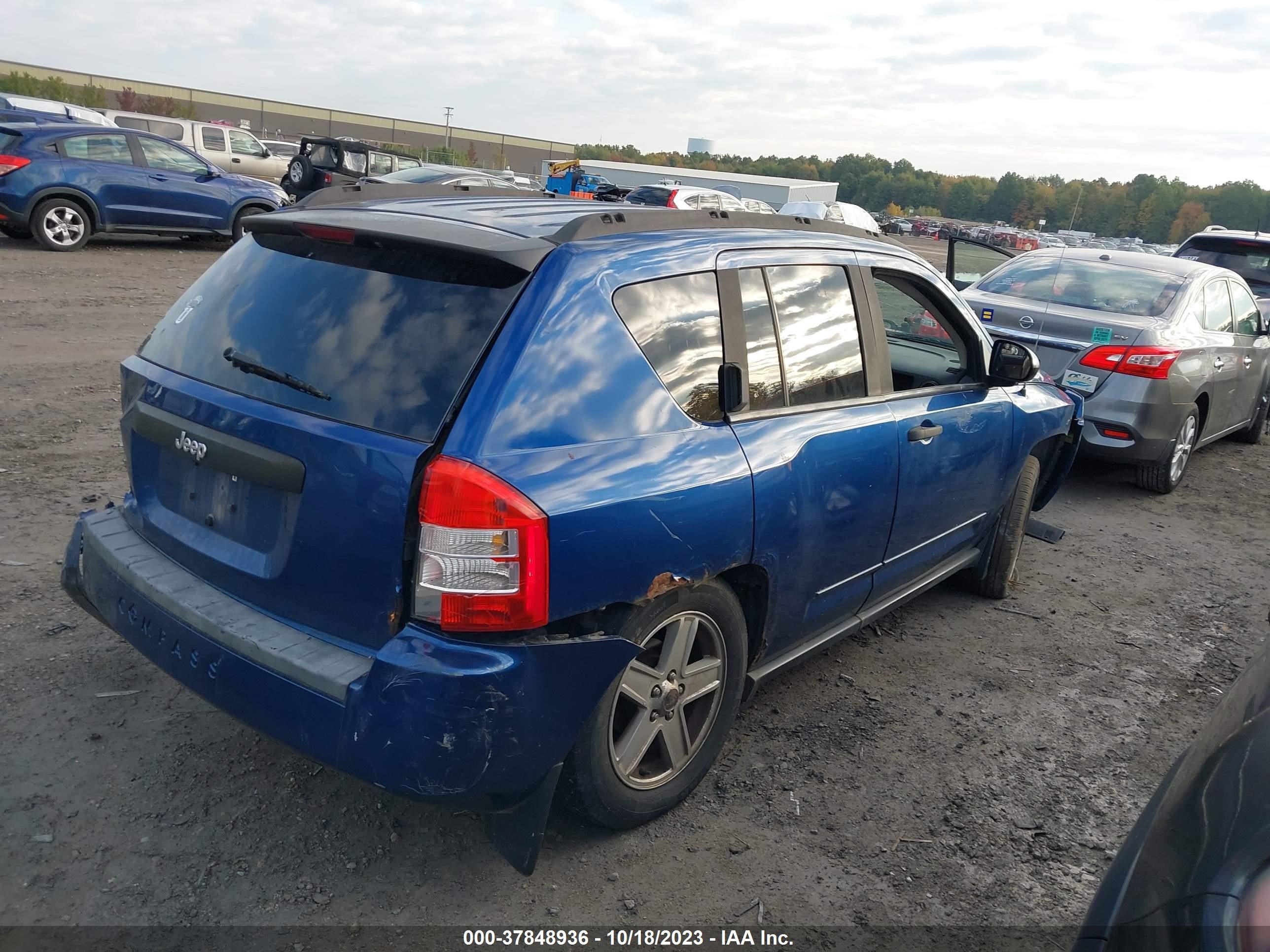 Photo 3 VIN: 1J4FF47B29D218674 - JEEP COMPASS 