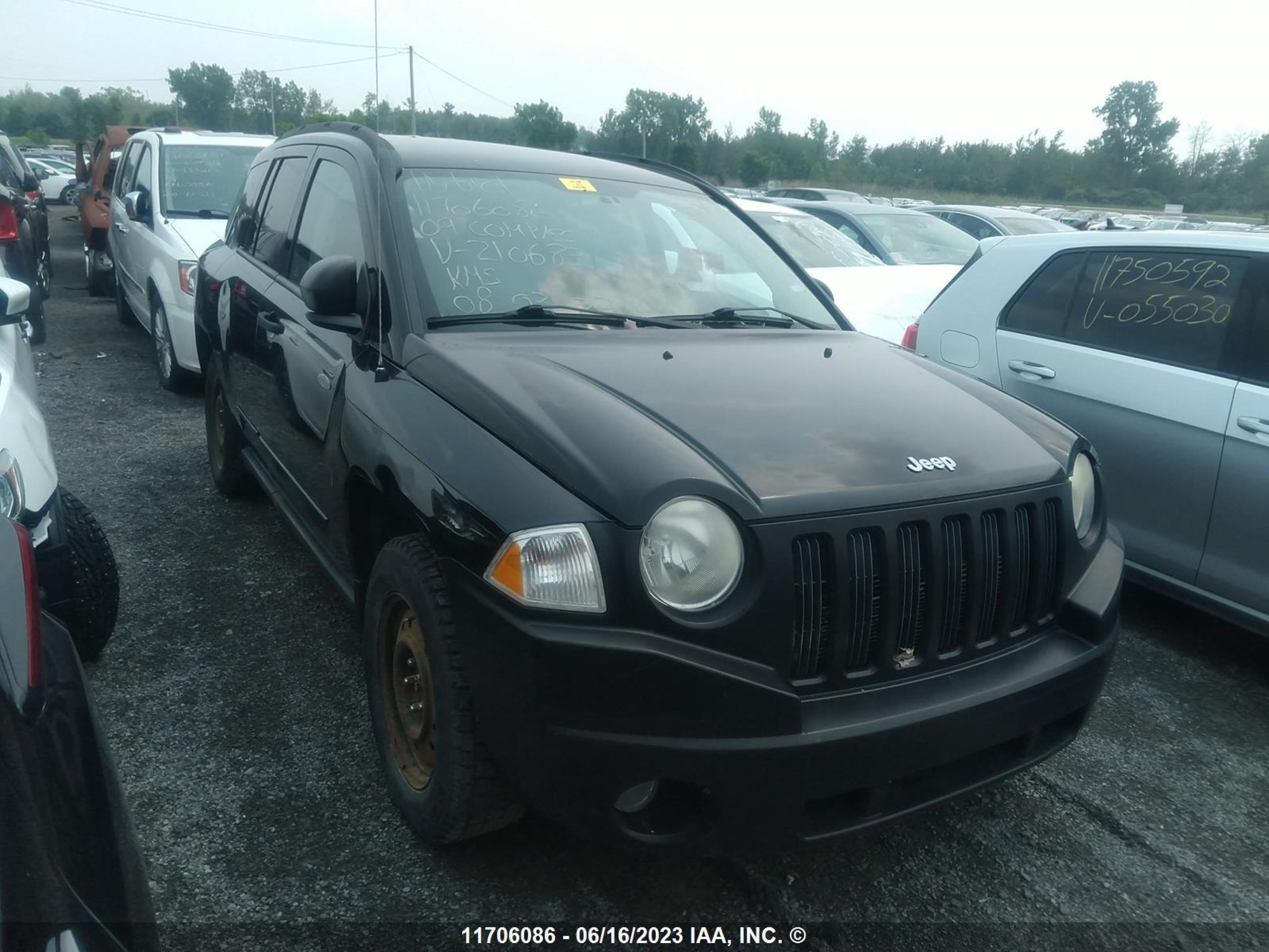 Photo 0 VIN: 1J4FF47B79D210683 - JEEP COMPASS 