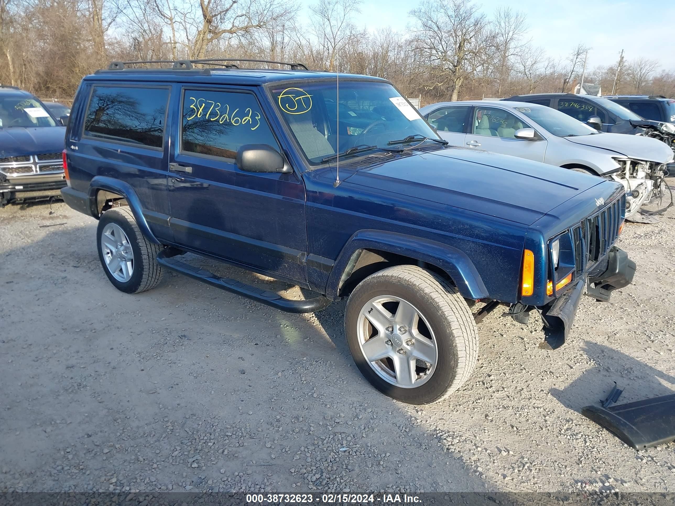 Photo 13 VIN: 1J4FF47S61L558985 - JEEP CHEROKEE 