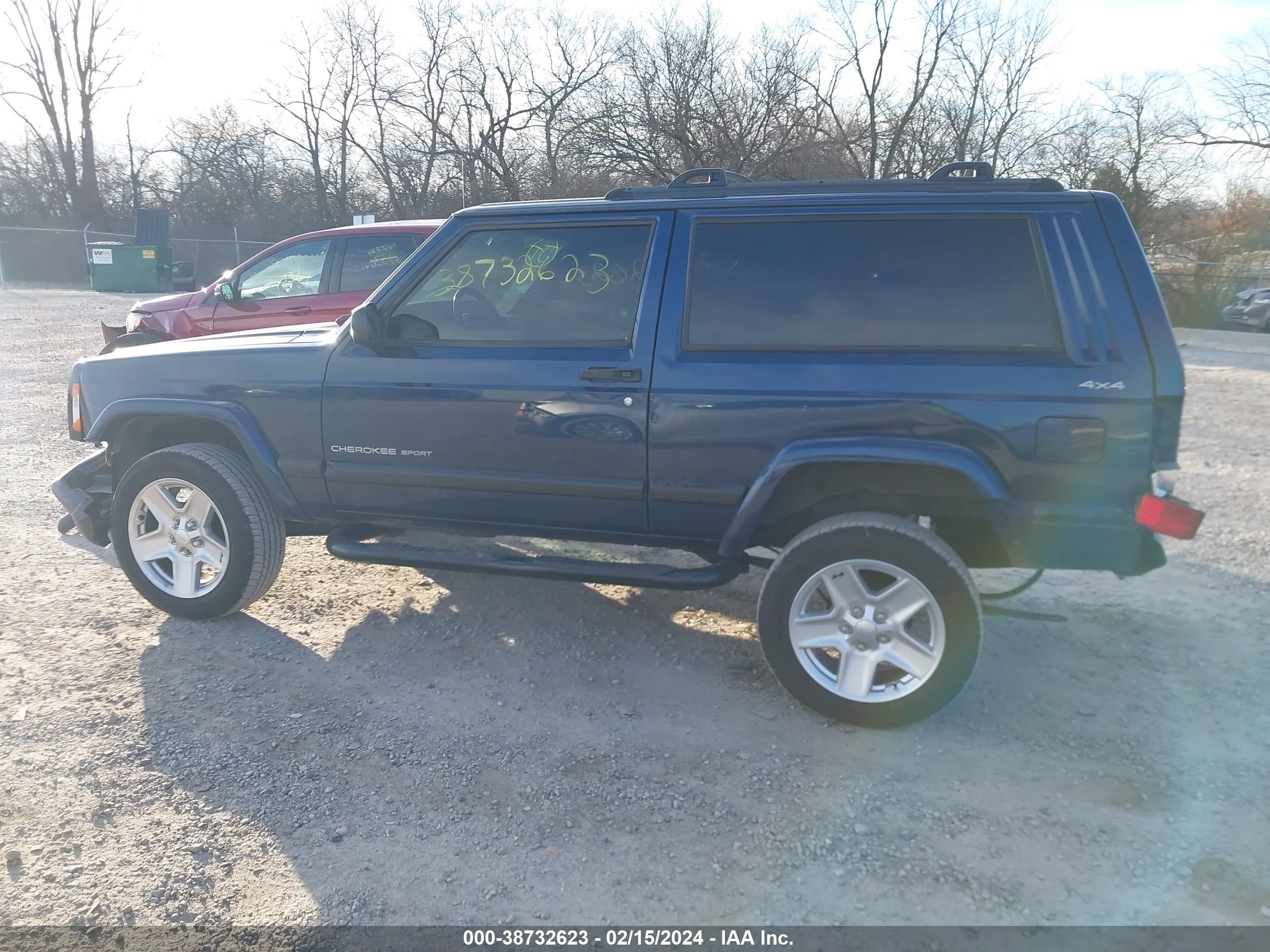 Photo 14 VIN: 1J4FF47S61L558985 - JEEP CHEROKEE 