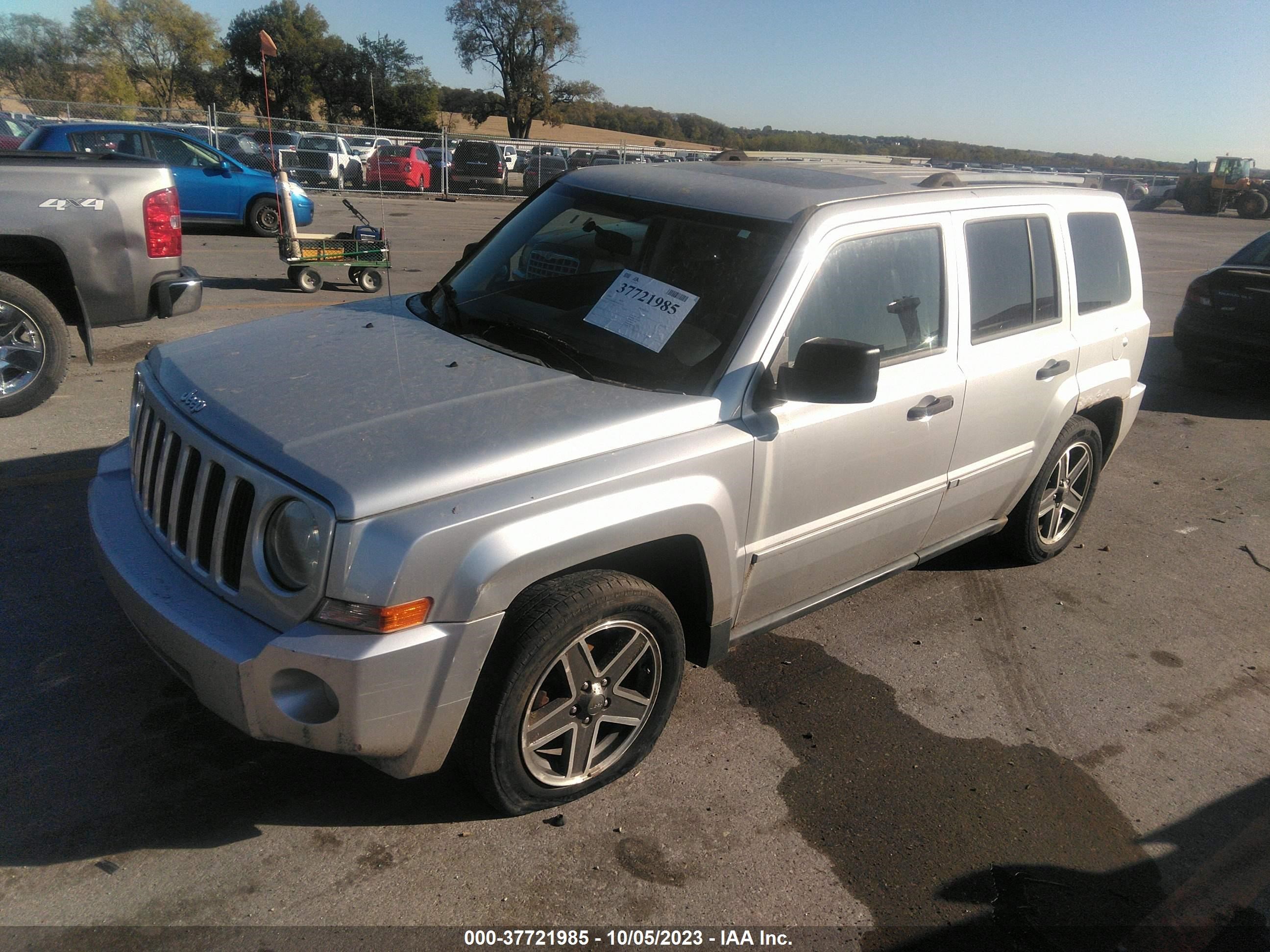 Photo 1 VIN: 1J4FF48B19D217451 - JEEP LIBERTY (PATRIOT) 