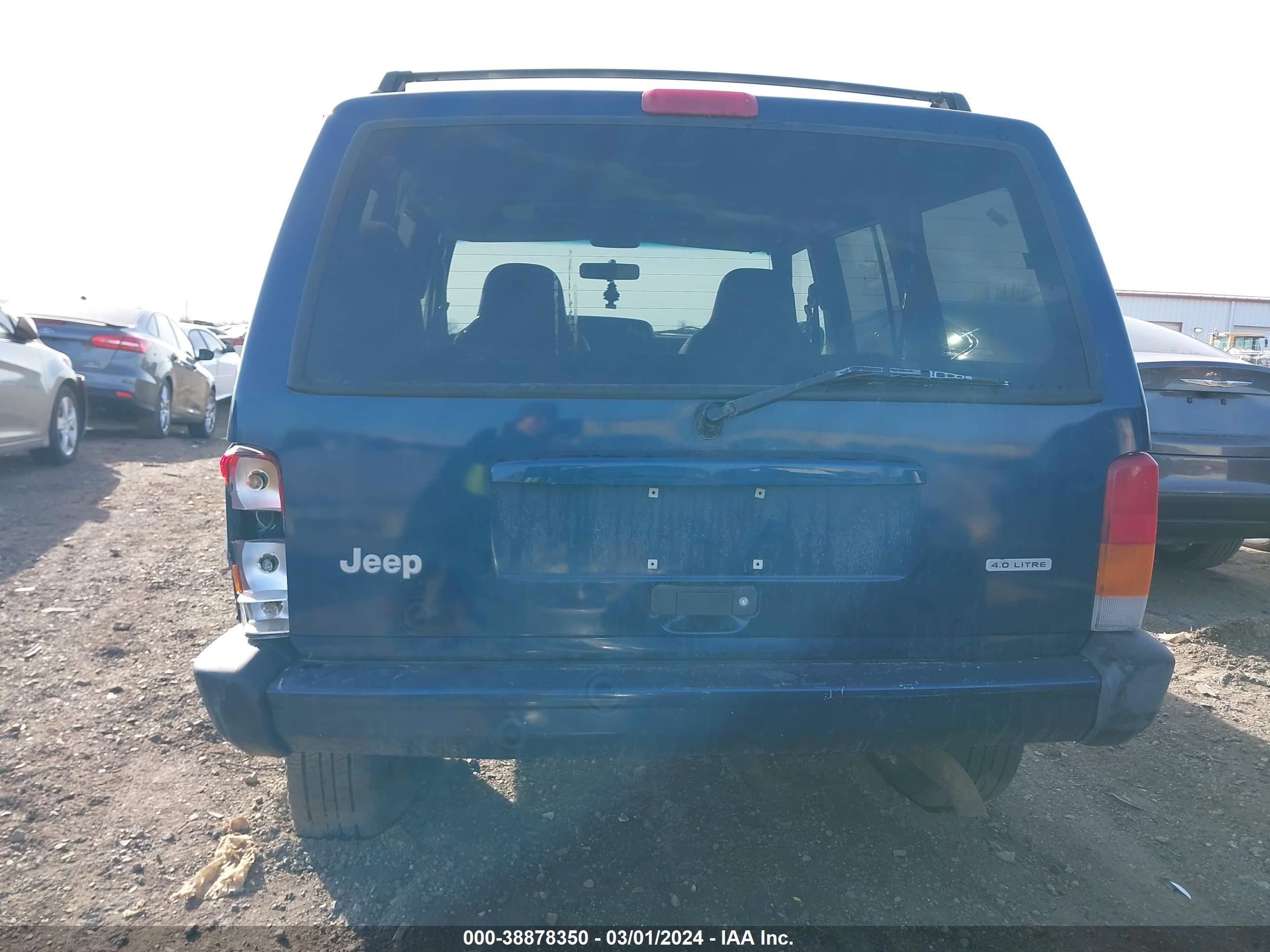 Photo 15 VIN: 1J4FF48S0YL174323 - JEEP CHEROKEE 