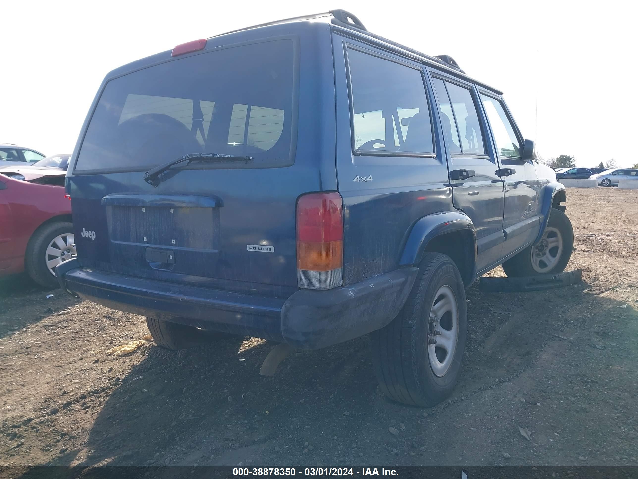 Photo 3 VIN: 1J4FF48S0YL174323 - JEEP CHEROKEE 