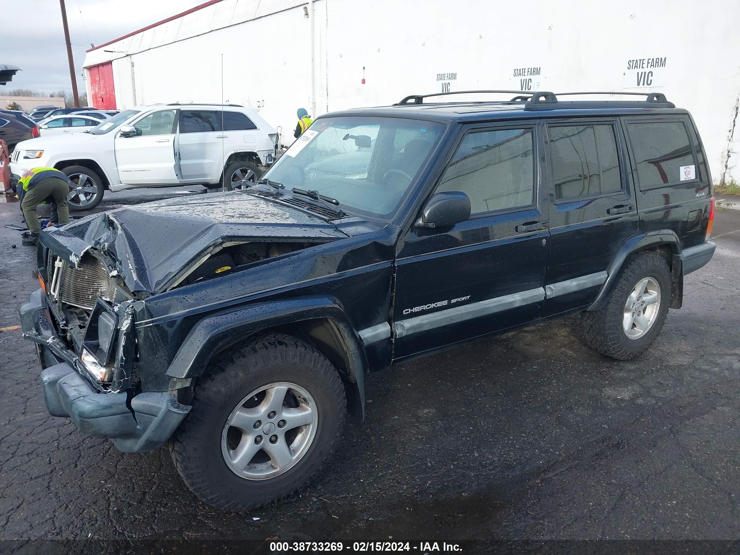 Photo 1 VIN: 1J4FF48S11L561534 - JEEP CHEROKEE 