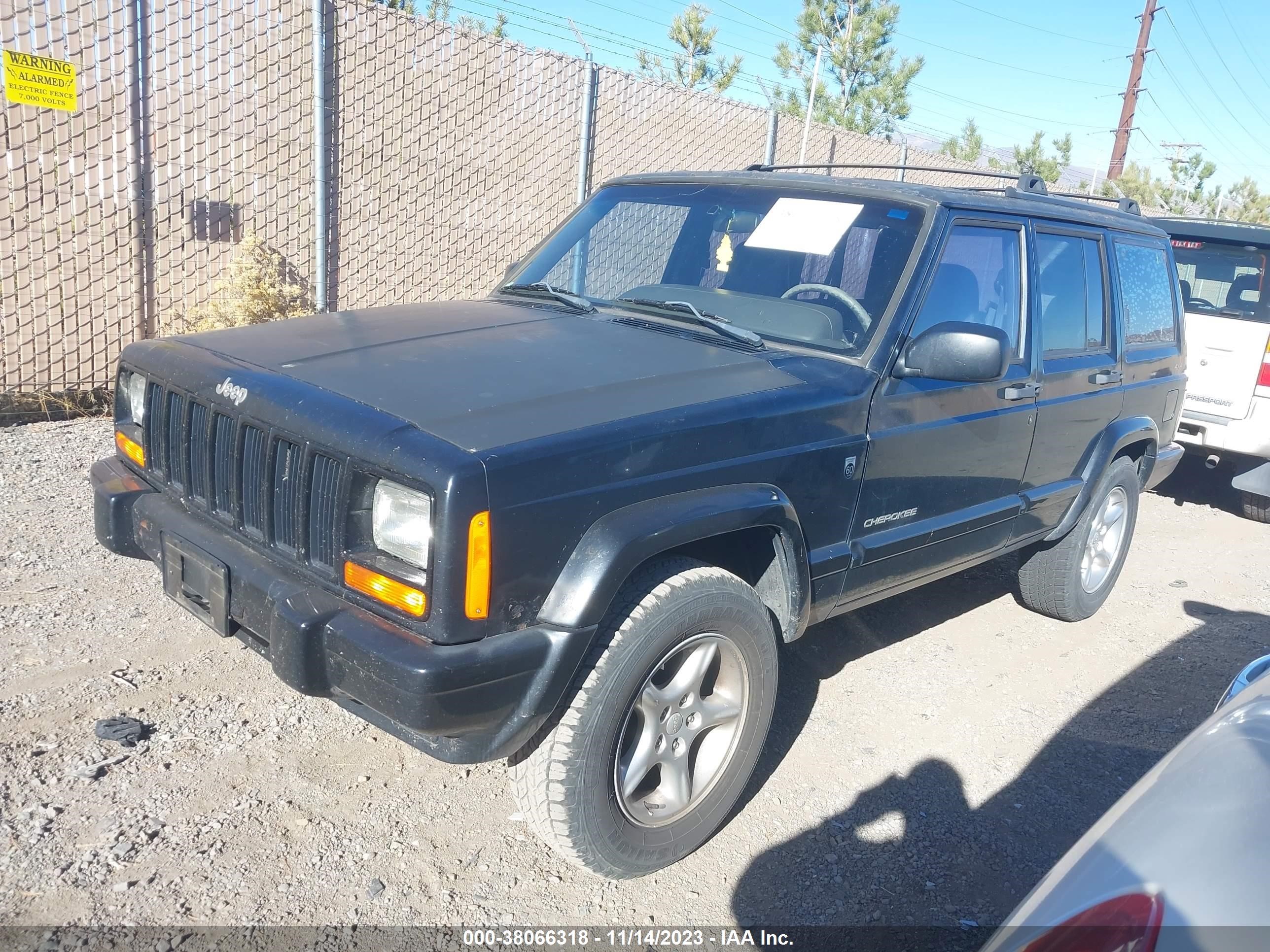 Photo 1 VIN: 1J4FF48S11L609145 - JEEP CHEROKEE 