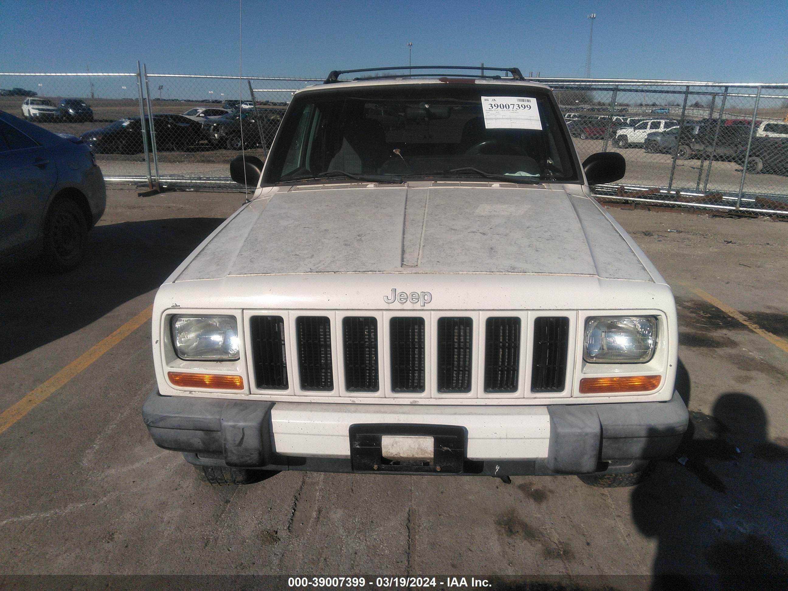 Photo 5 VIN: 1J4FF48S1YL109741 - JEEP CHEROKEE 