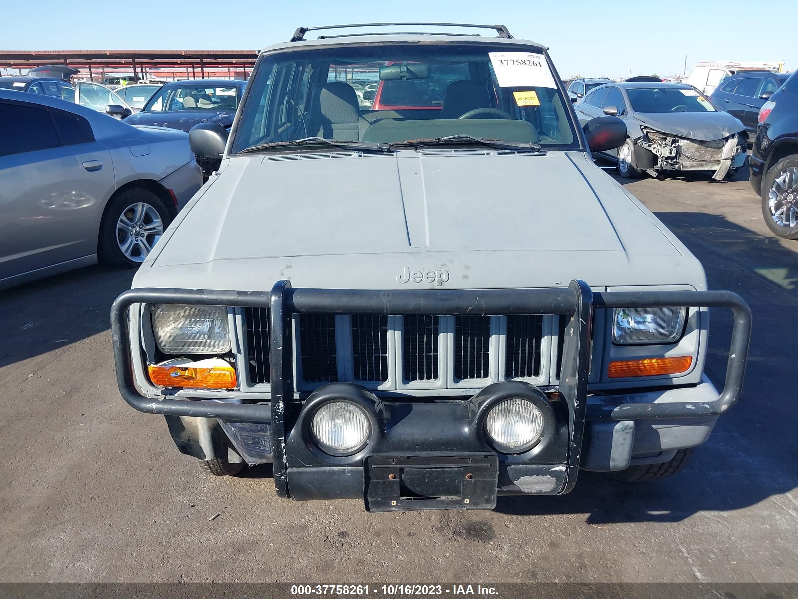 Photo 12 VIN: 1J4FF48S1YL126572 - JEEP CHEROKEE 