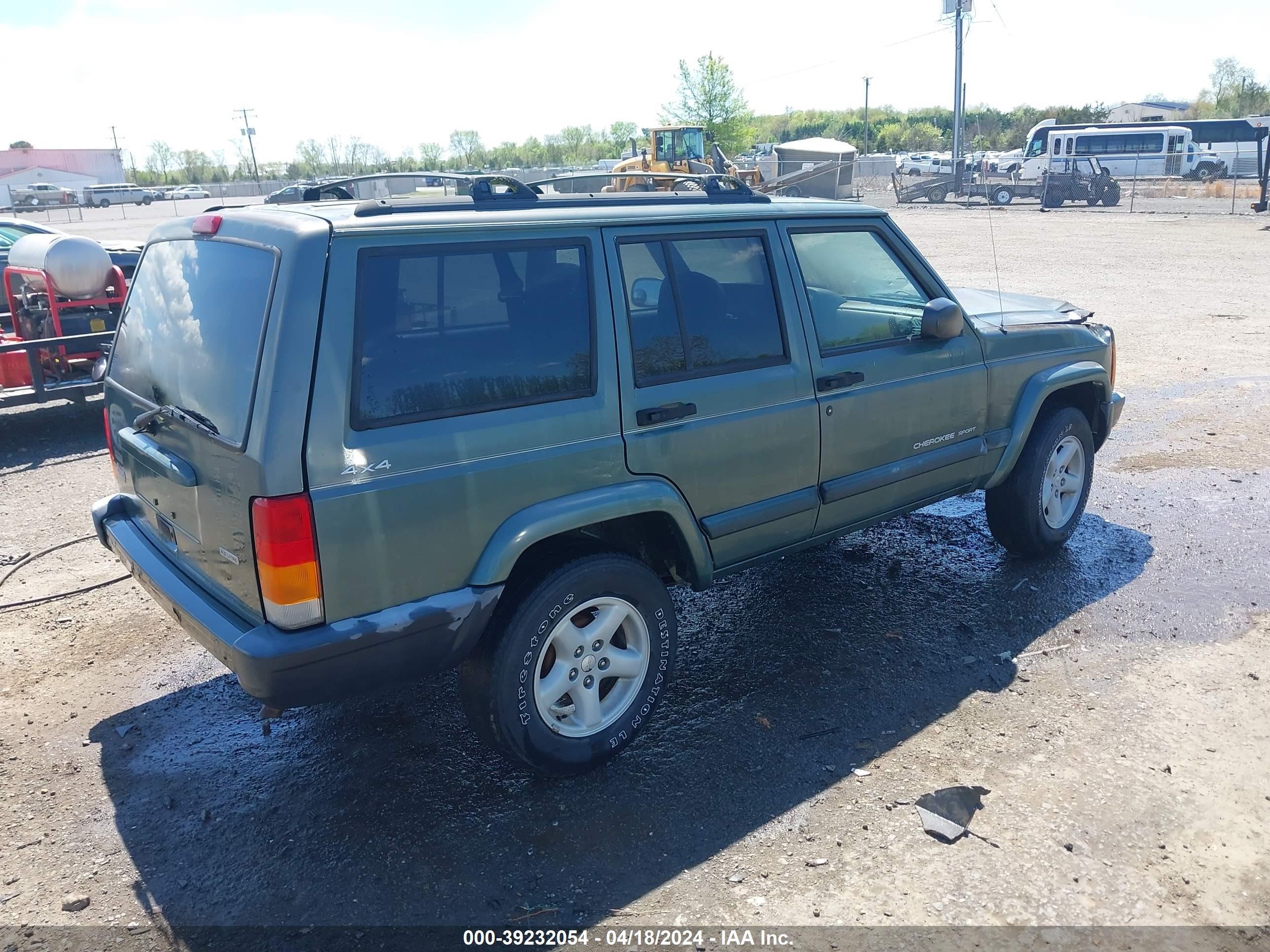 Photo 3 VIN: 1J4FF48S2YL238491 - JEEP CHEROKEE 