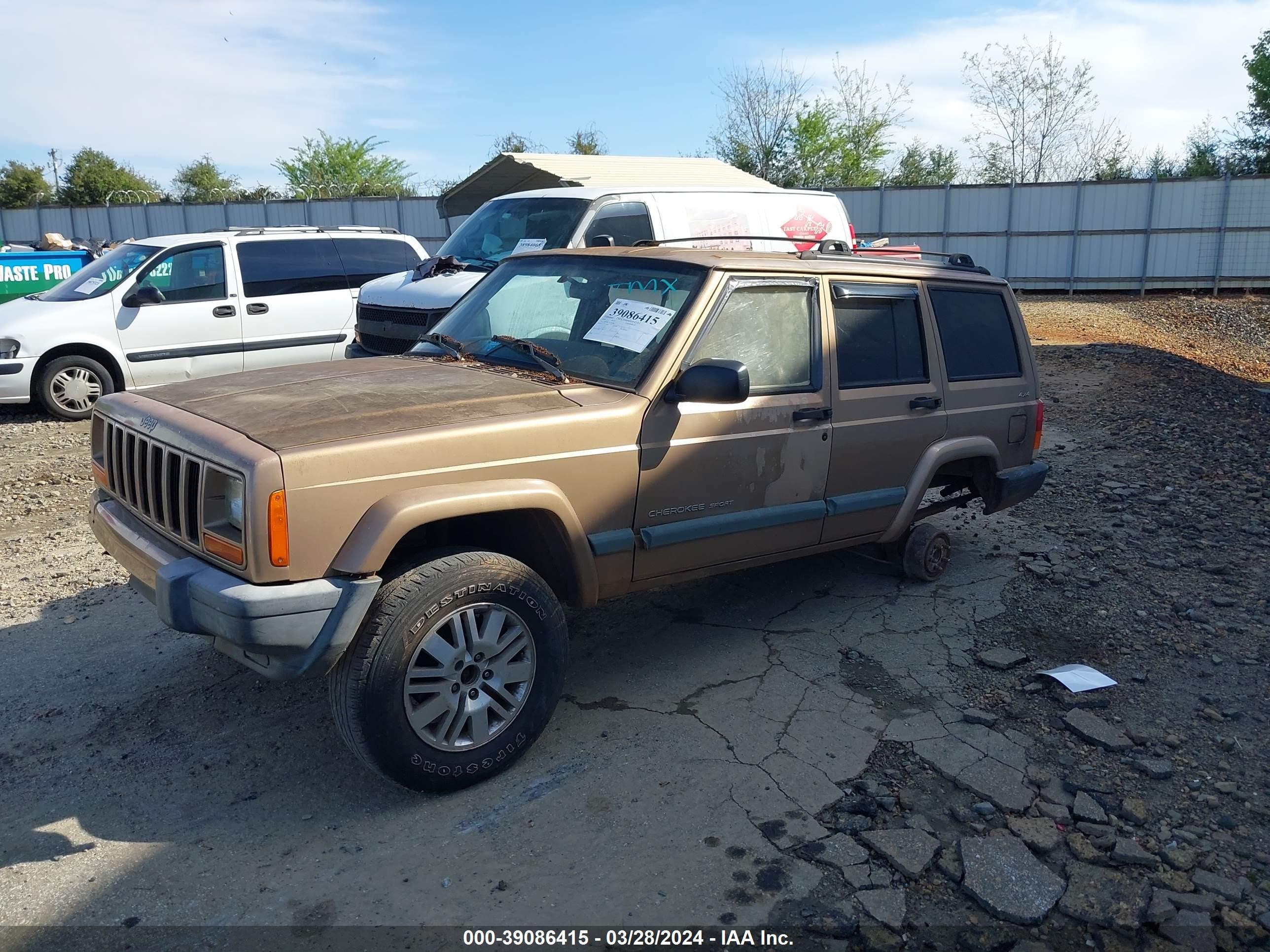 Photo 1 VIN: 1J4FF48S3YL181086 - JEEP CHEROKEE 