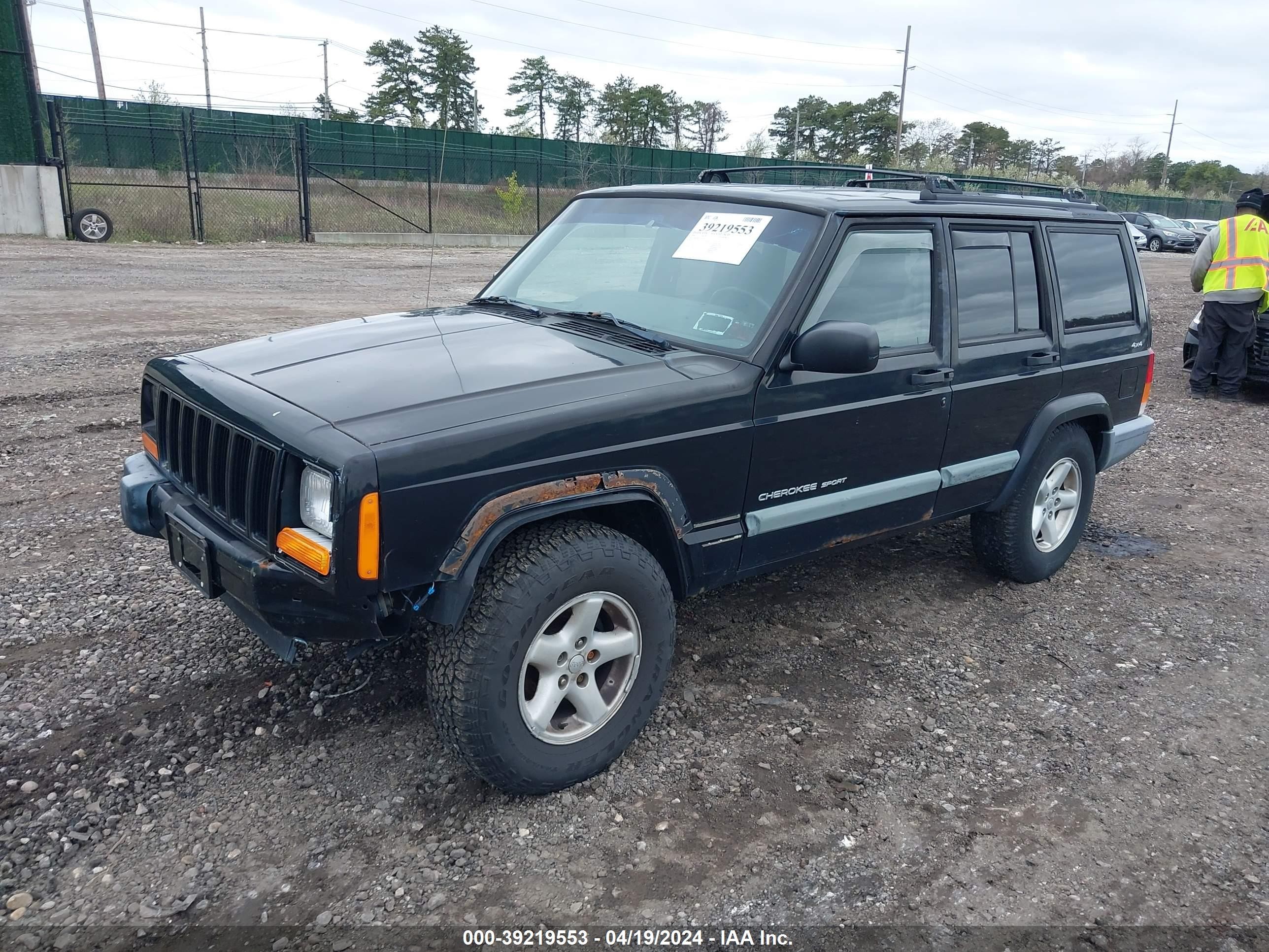 Photo 1 VIN: 1J4FF48S3YL267479 - JEEP CHEROKEE 